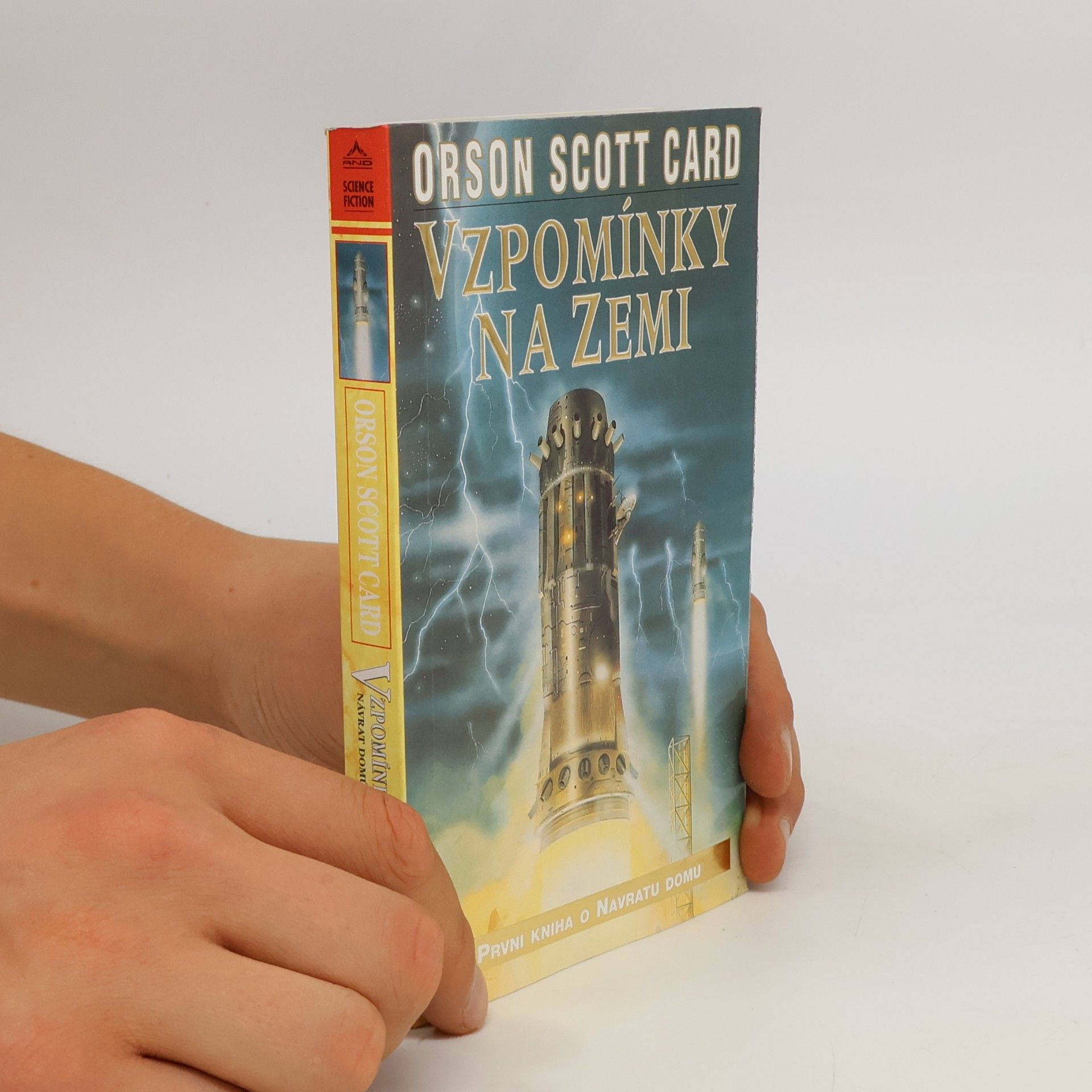 Orson Scott Card Vzpomínky na Zemi