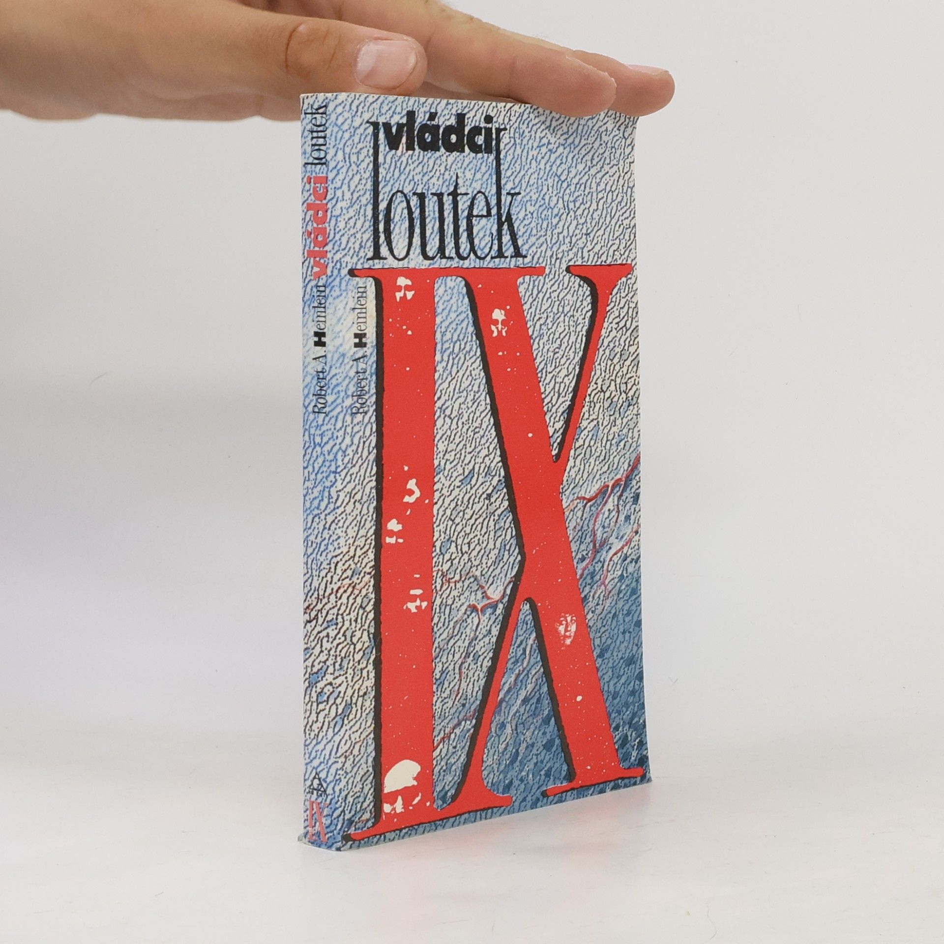 Robert A. Heinlein Vládci loutek