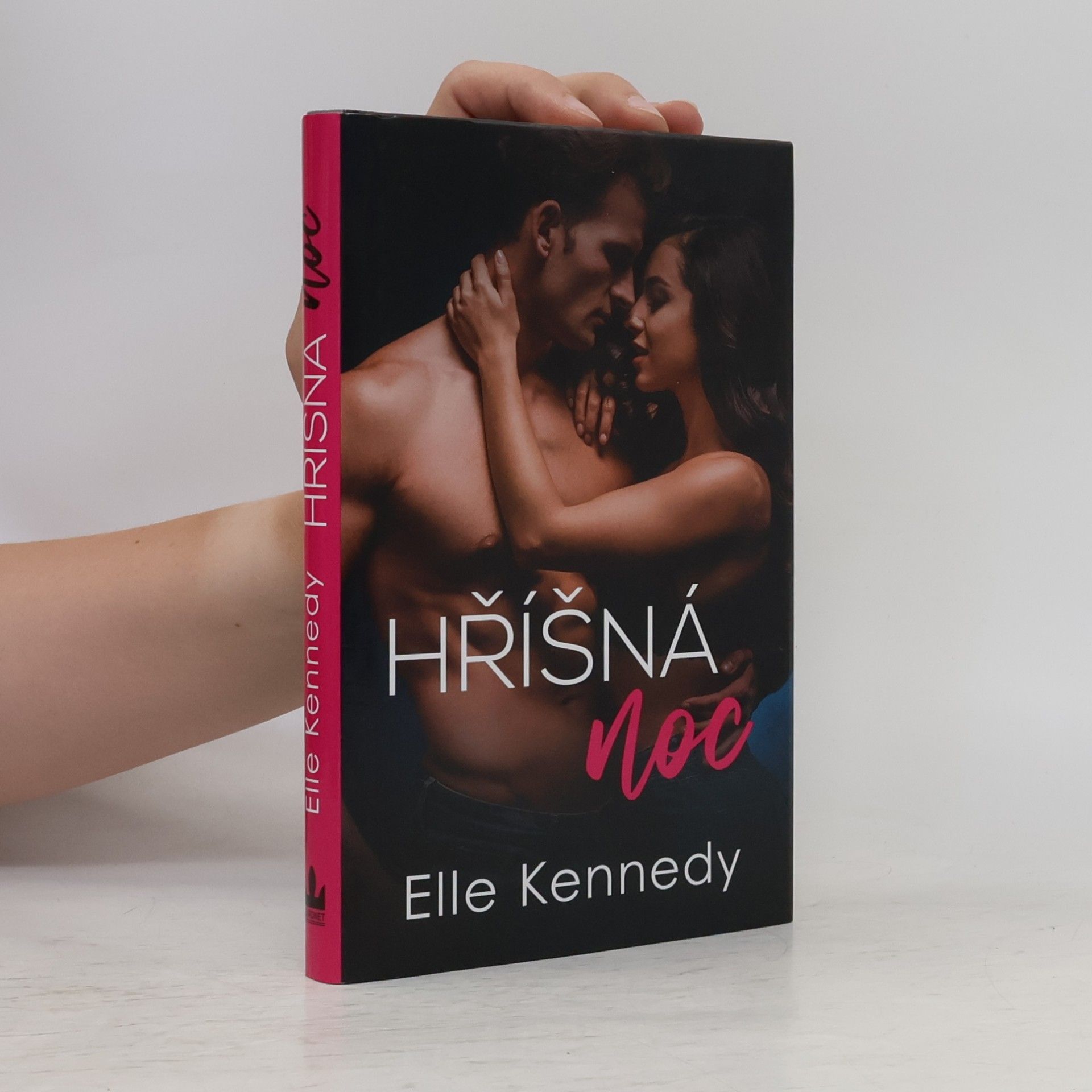 Elle Kennedy Hříšná noc
