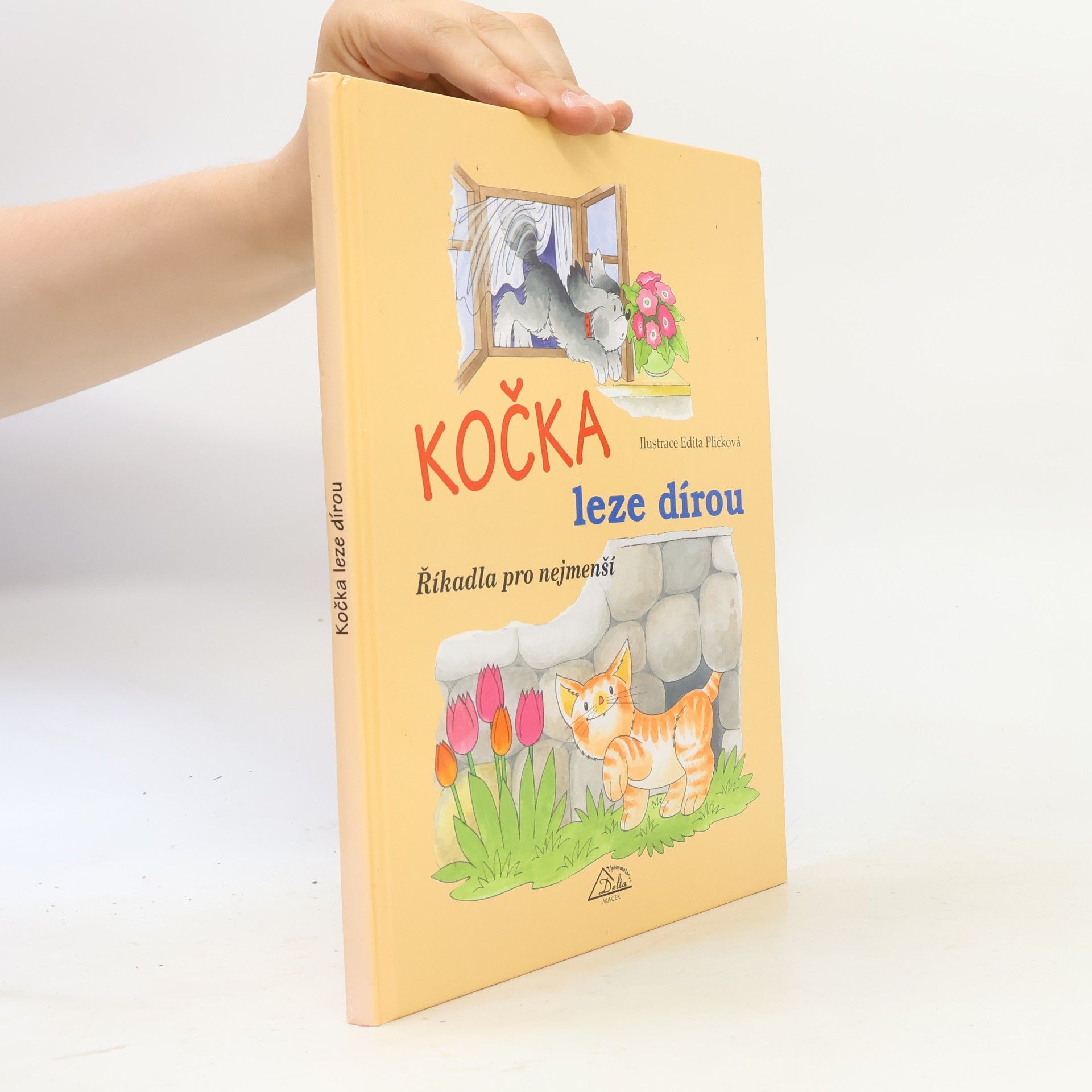 Edita Plicková Kočka leze dírou : říkadla pro nejmenší