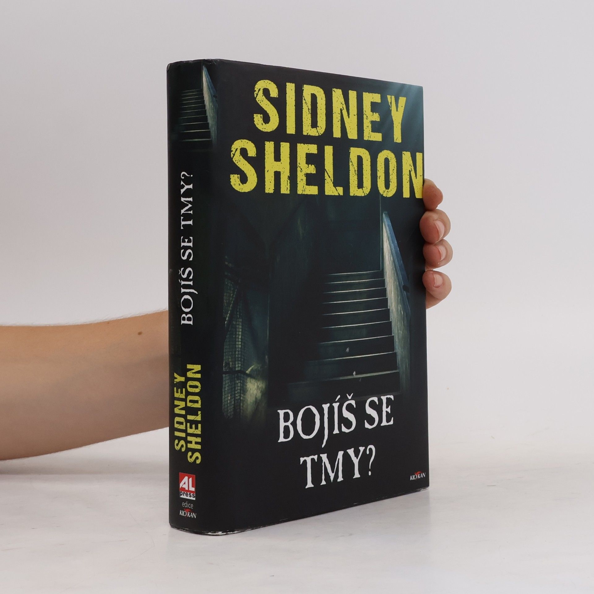 Sidney Sheldon Bojíš se tmy?