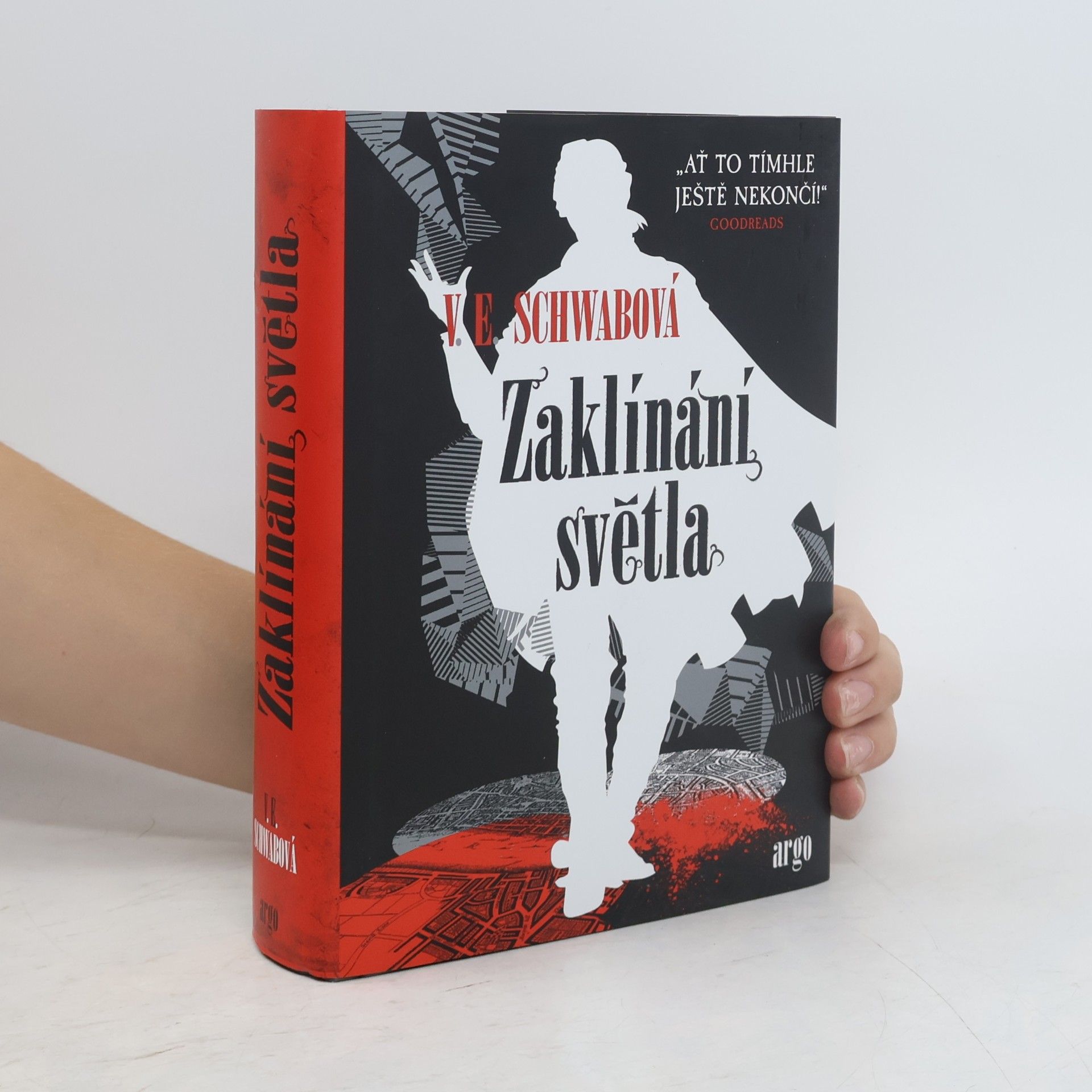 V. E. Schwab Zaklínání světla