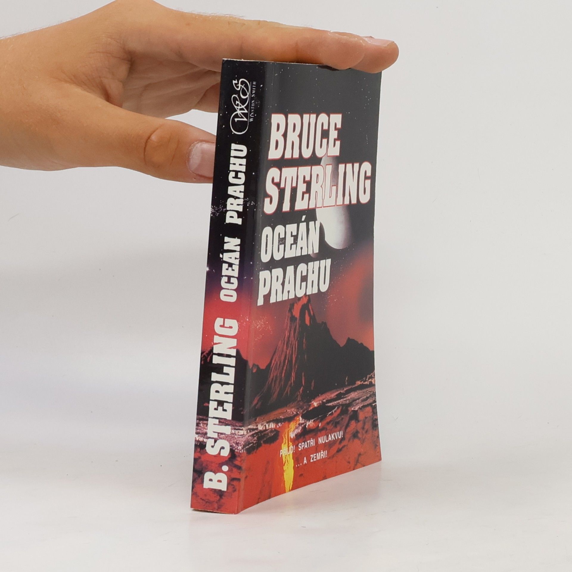 Bruce Sterling Oceán prachu