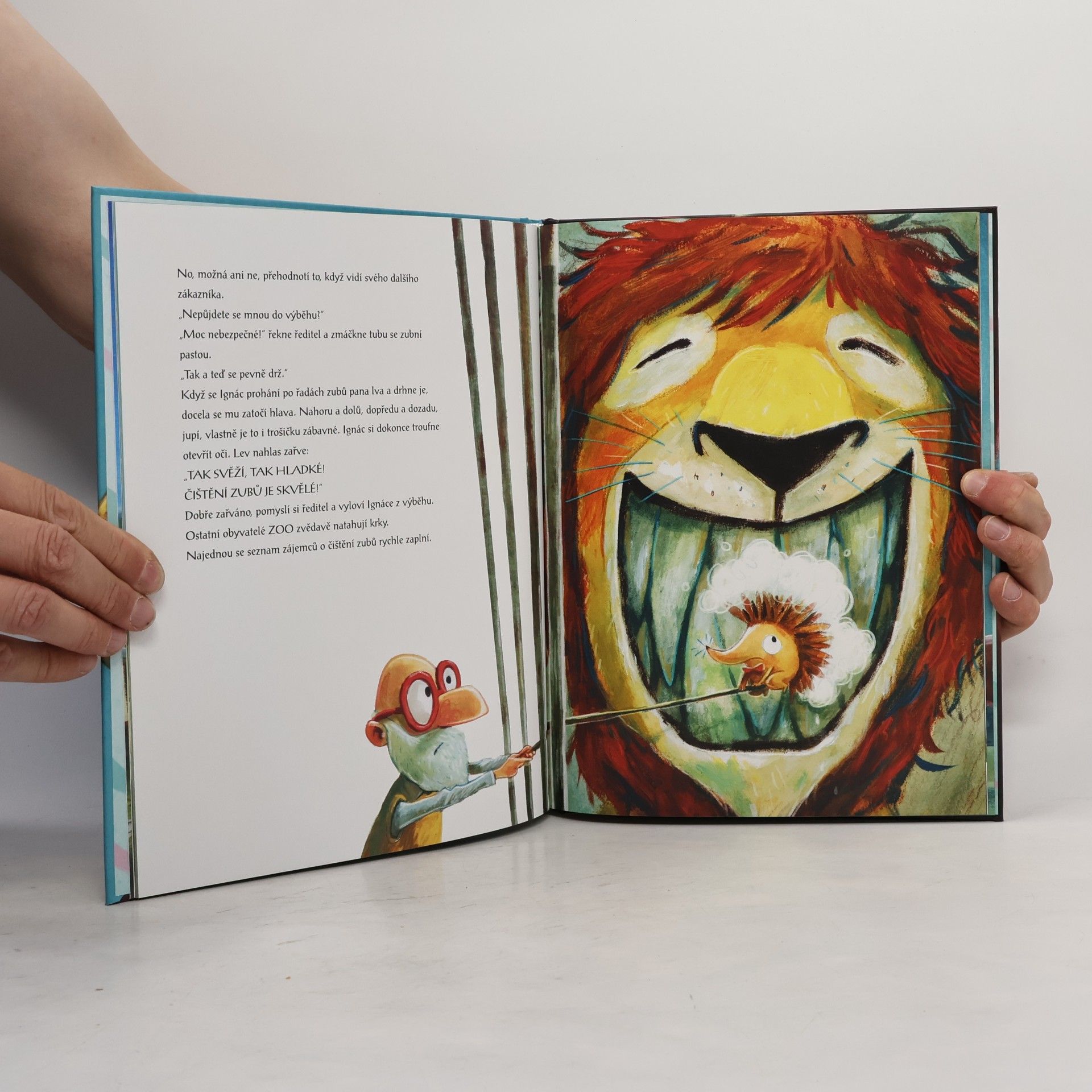 Sophie Schoenwaldová Velké čištění zubů v zoo