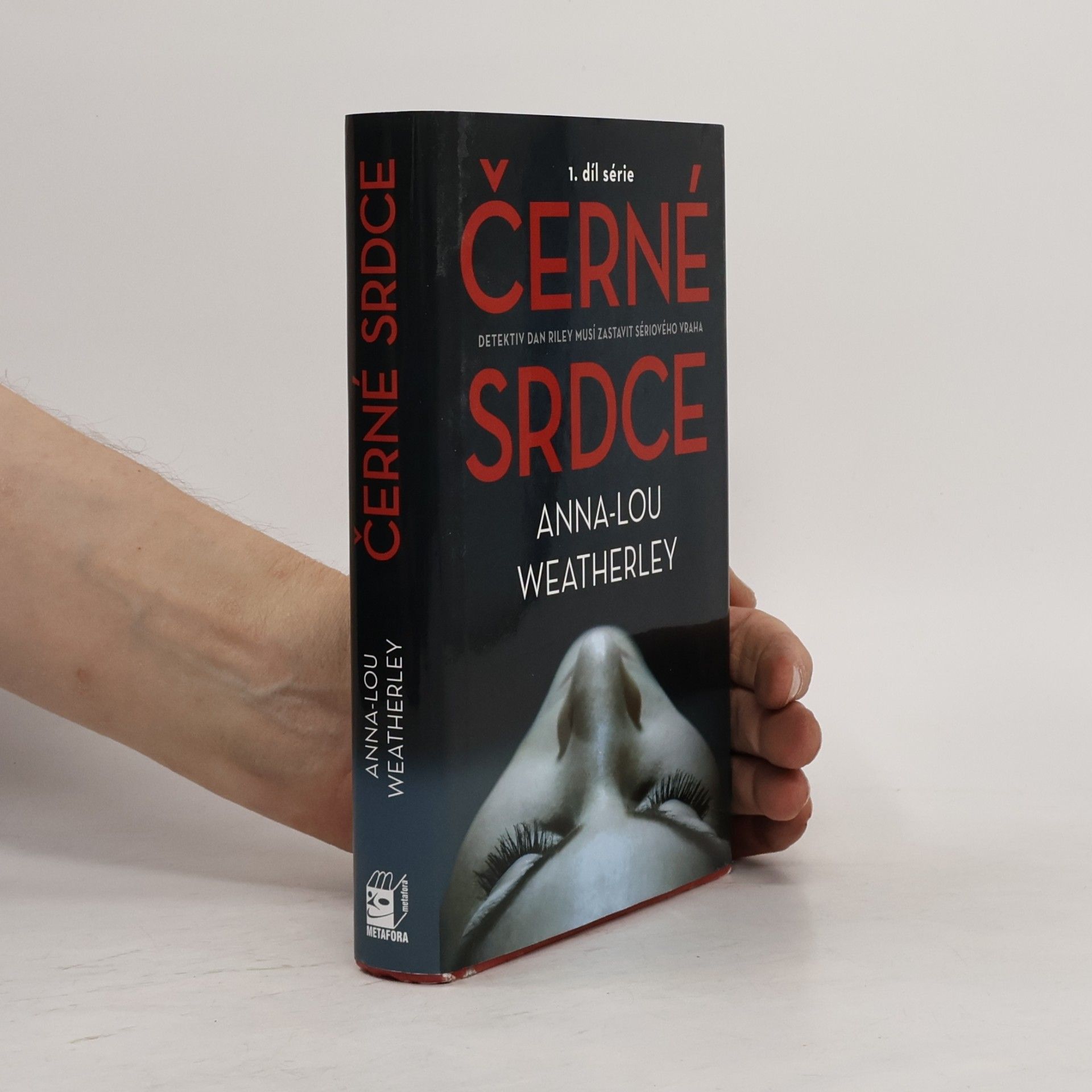 AnnaLouise Weatherley Černé srdce