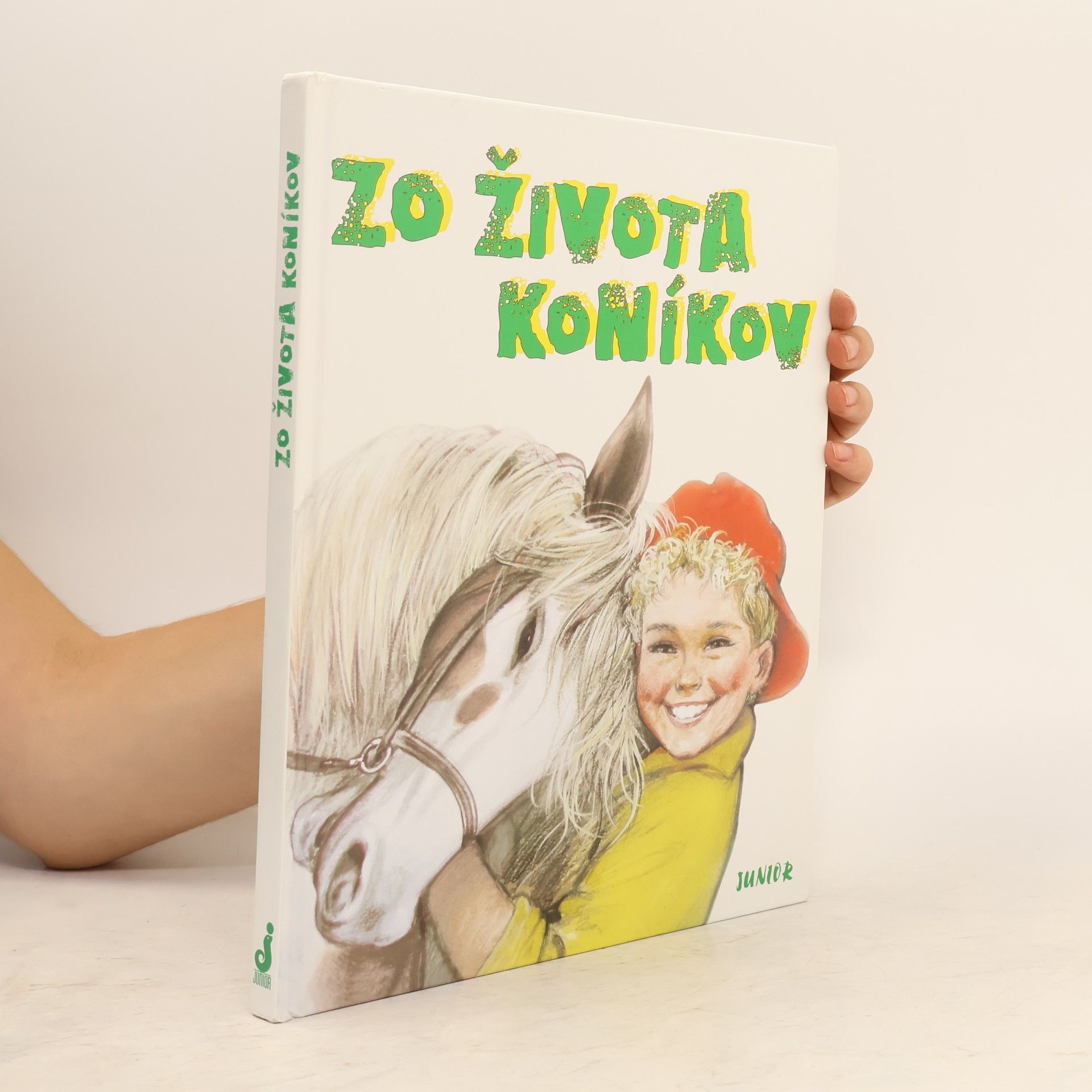 Collectif d'auteurs Zo života koníkov