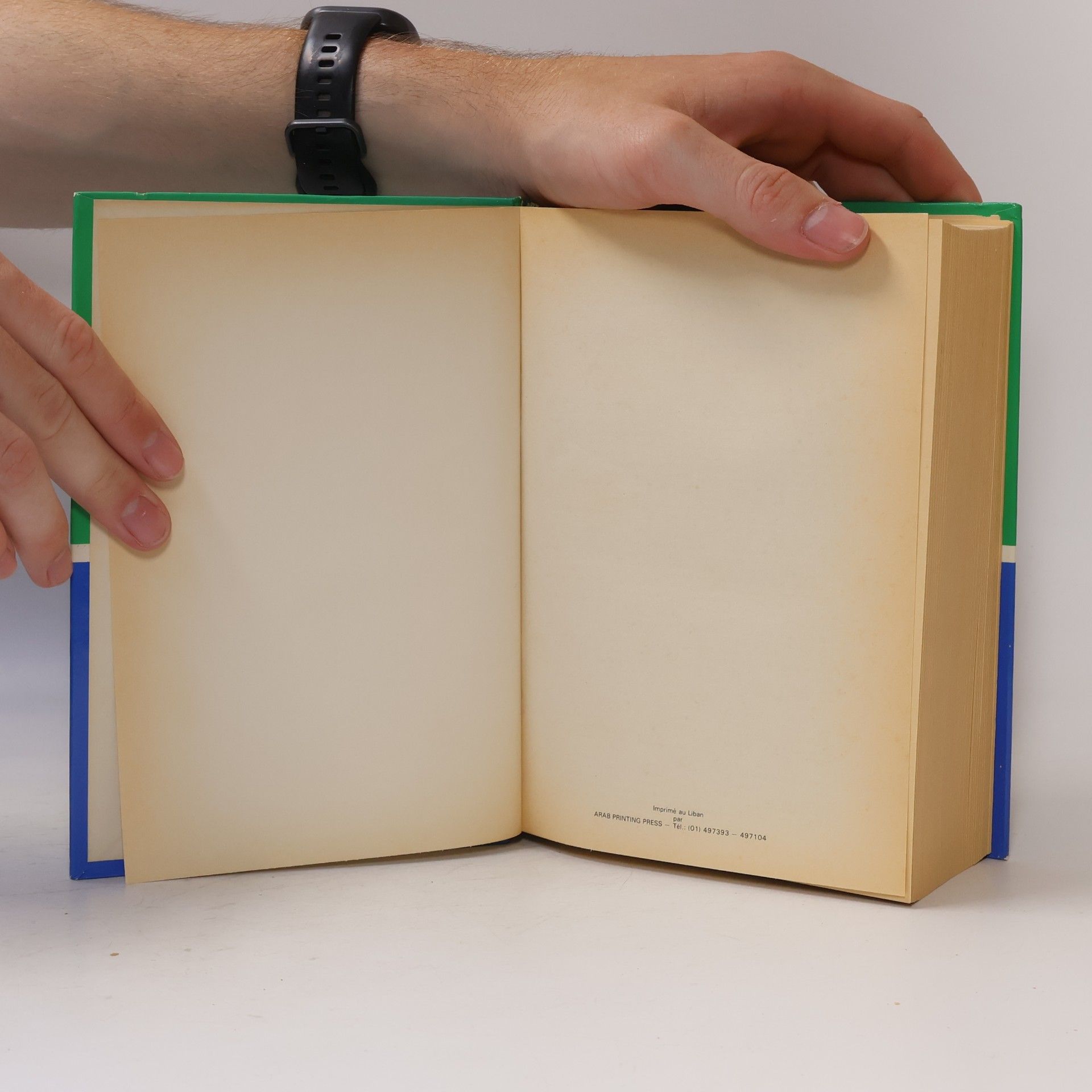 Various authors Mu'džam al-Luga al-'Arabíja al-Mu'ásira