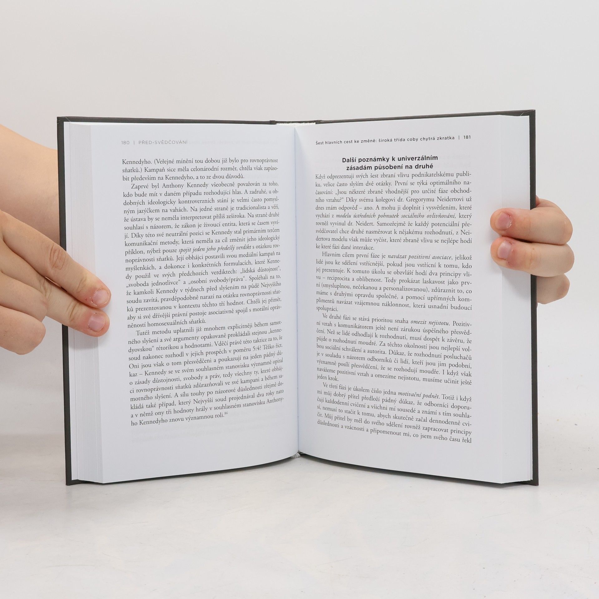 Robert B. Cialdini Před-svědčování