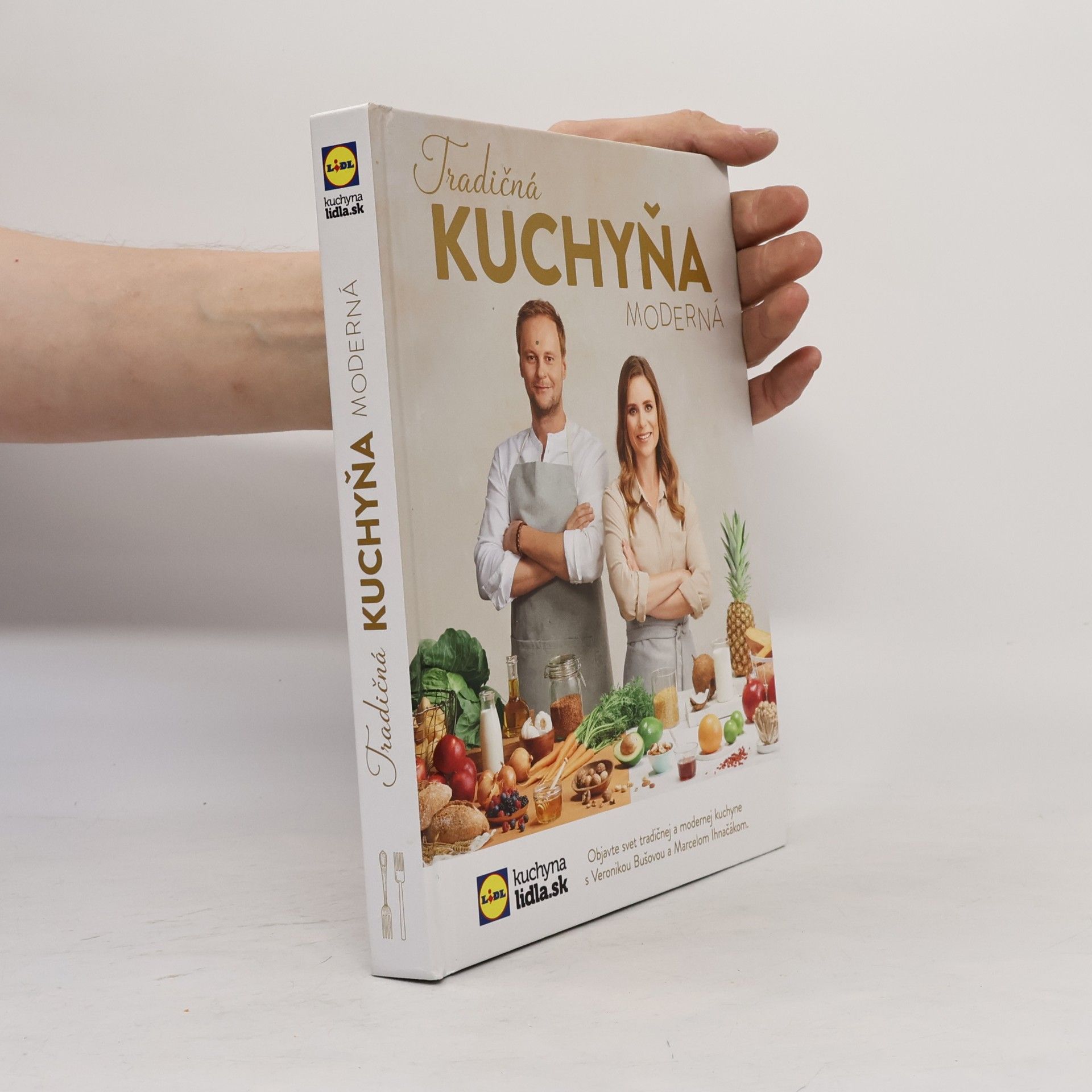 Veronika Bušová Tradičná kuchyňa moderná