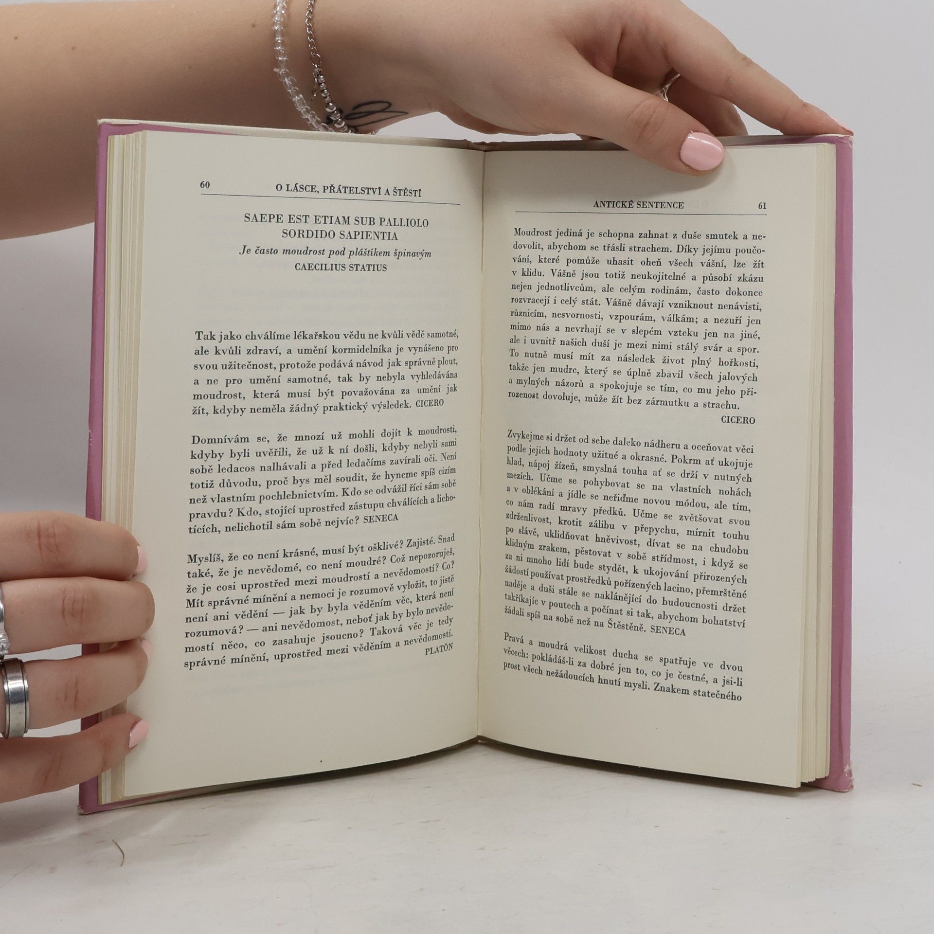 Autorenkollektiv O lásce, přátelství a štěstí