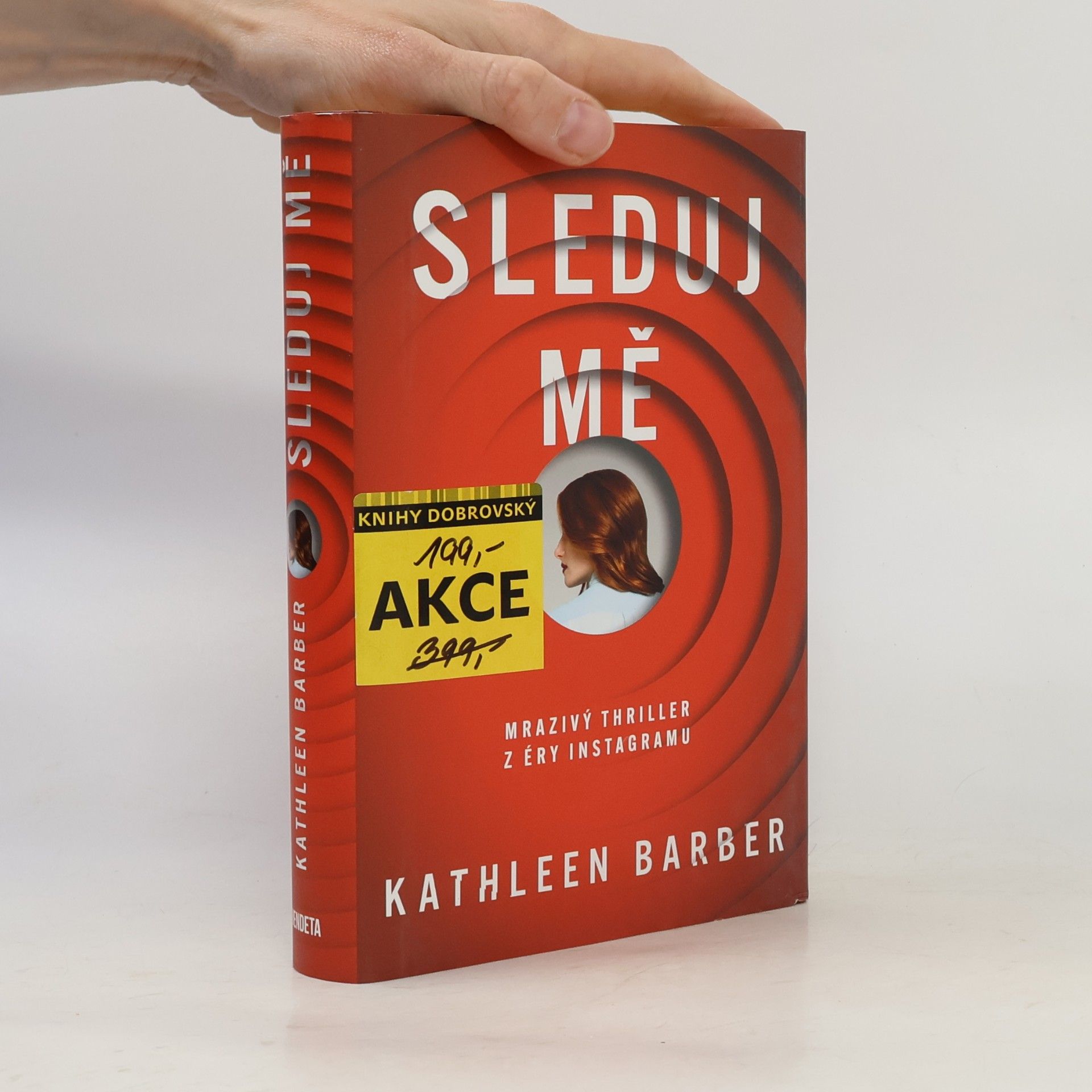 Kathleen Barber Sleduj mě
