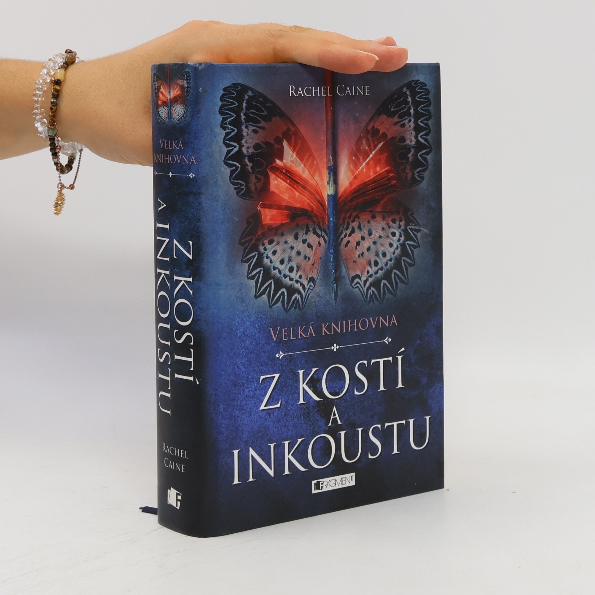 Rachel Caine Velká knihovna. Z kostí a inkoustu
