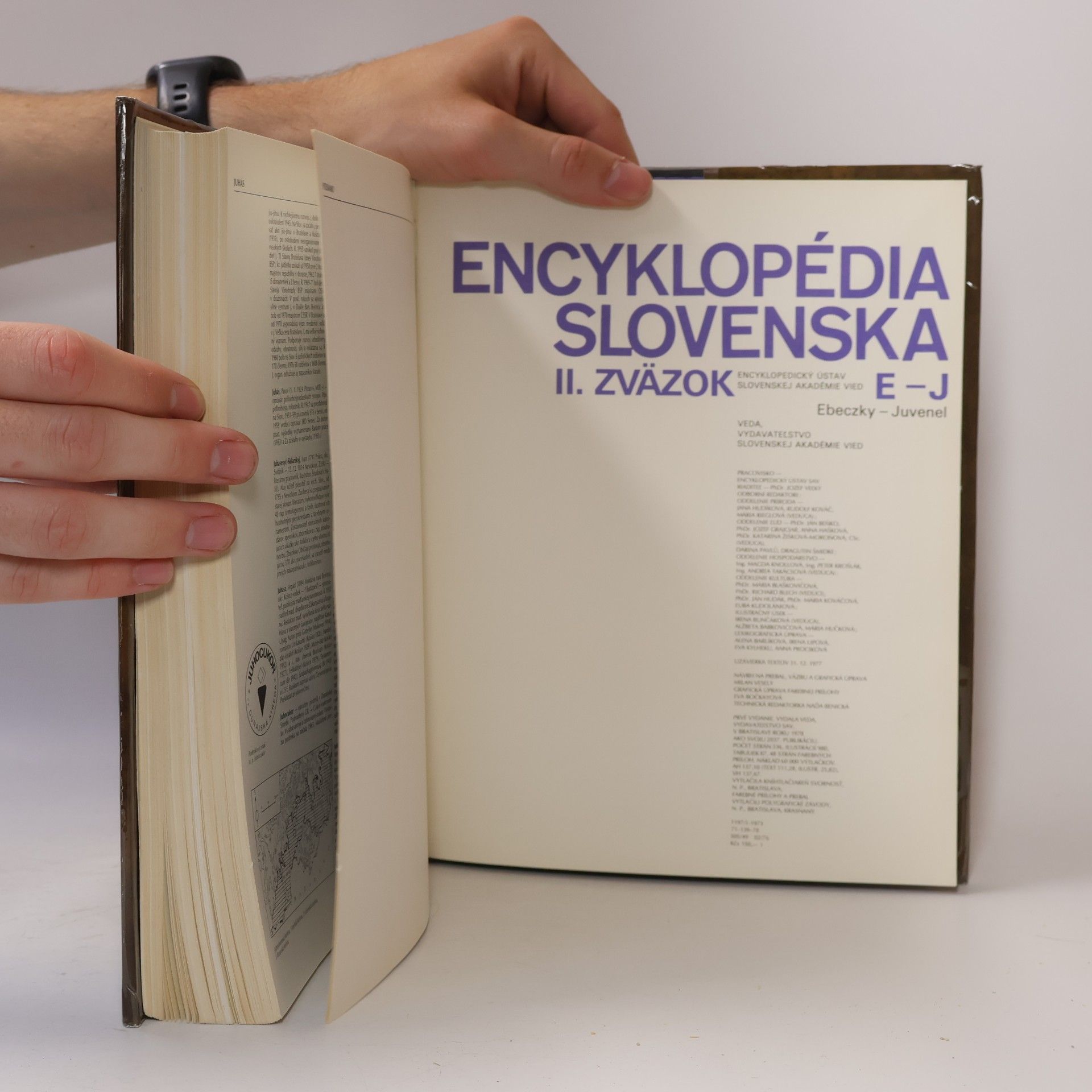 Autorenkollektiv Encyklopédia Slovenska, II. zväzok, E-J