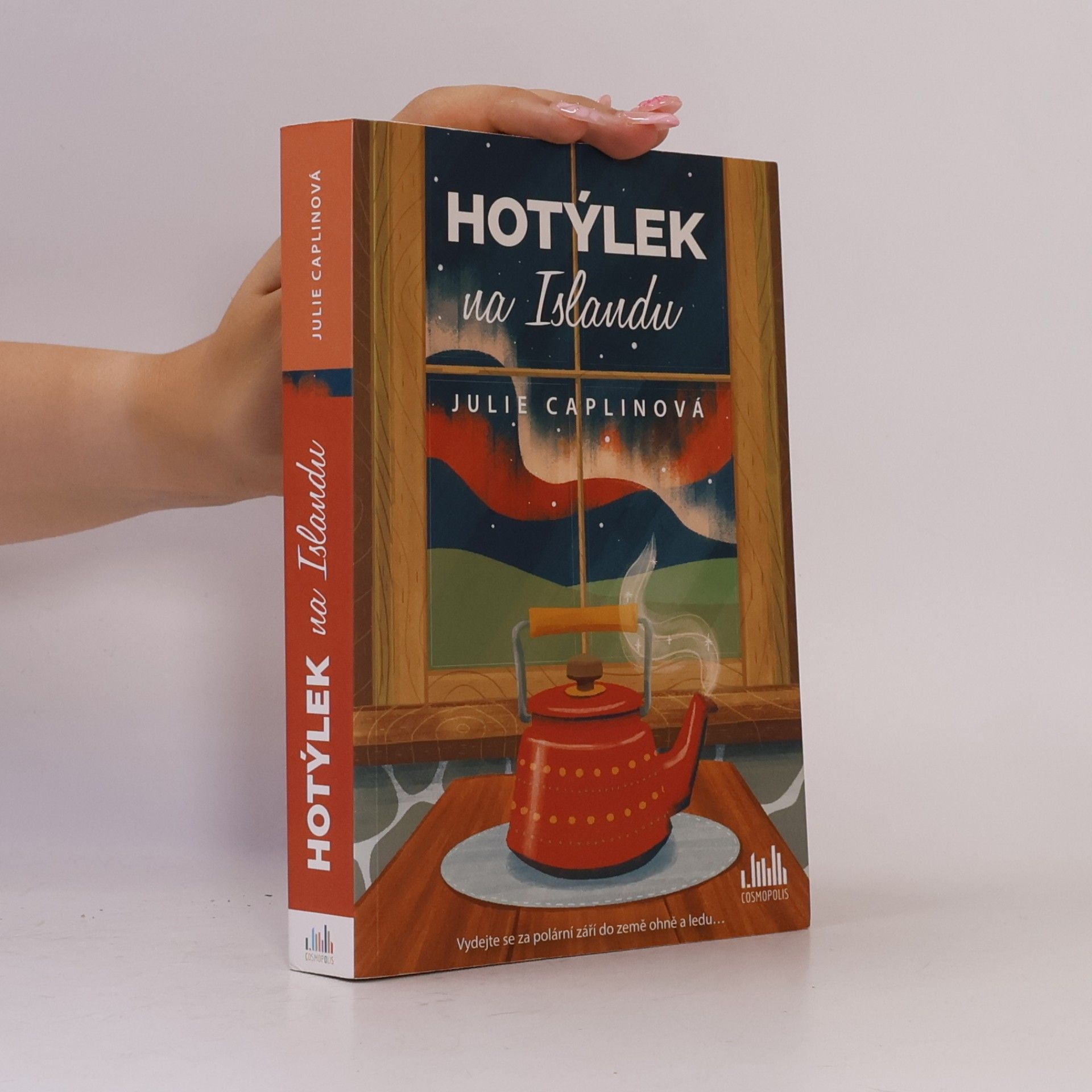 Julie Caplinová Hotýlek na Islandu