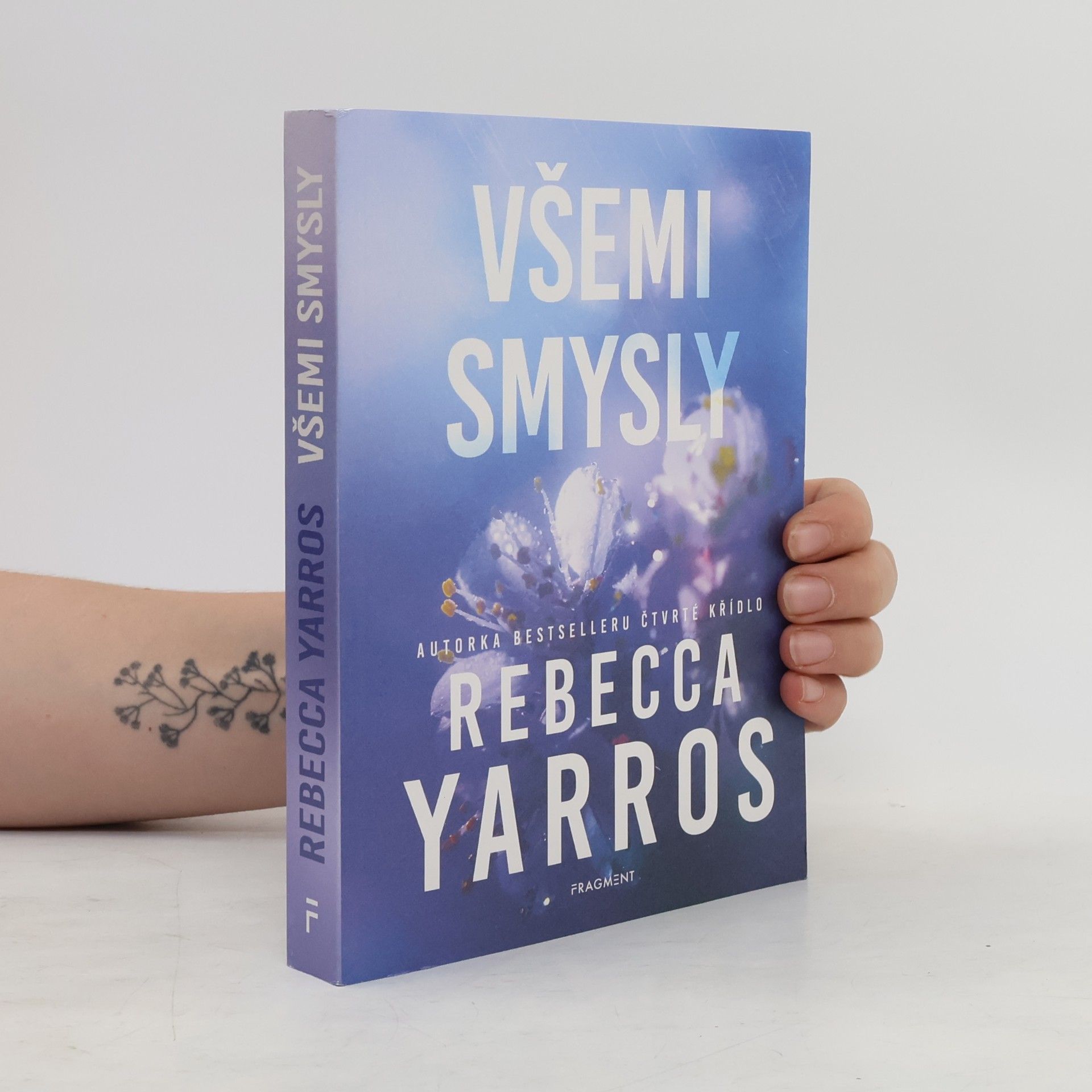 Rebecca Yarros Všemi smysly
