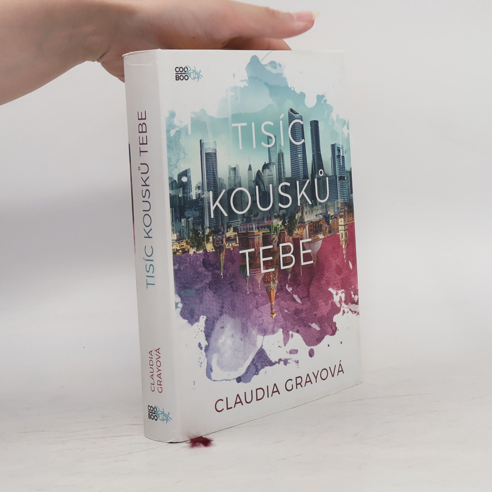Claudia Gray Tisíc kousků tebe