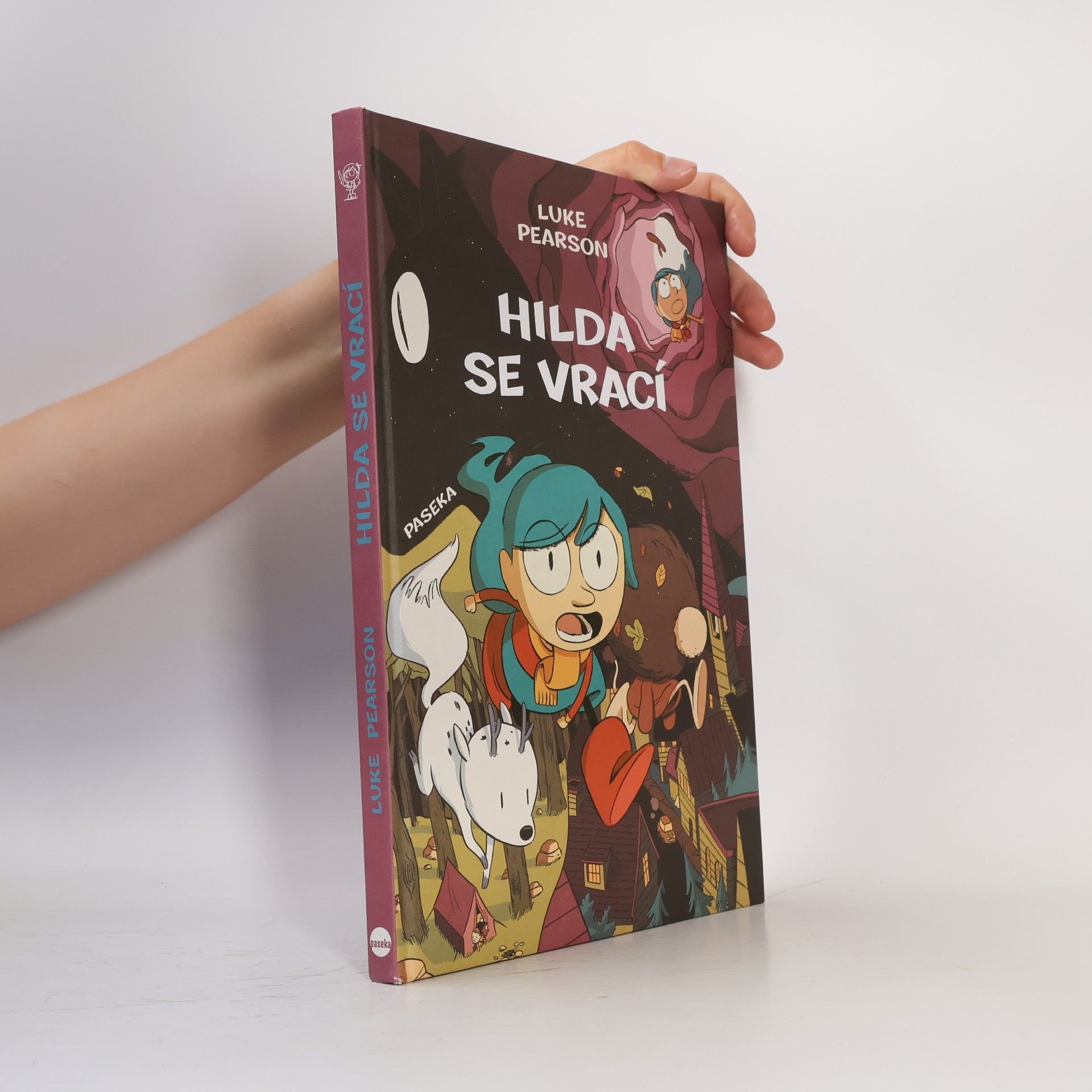 Luke Pearson Hilda a ptačí slavnost. Hilda a černý pes