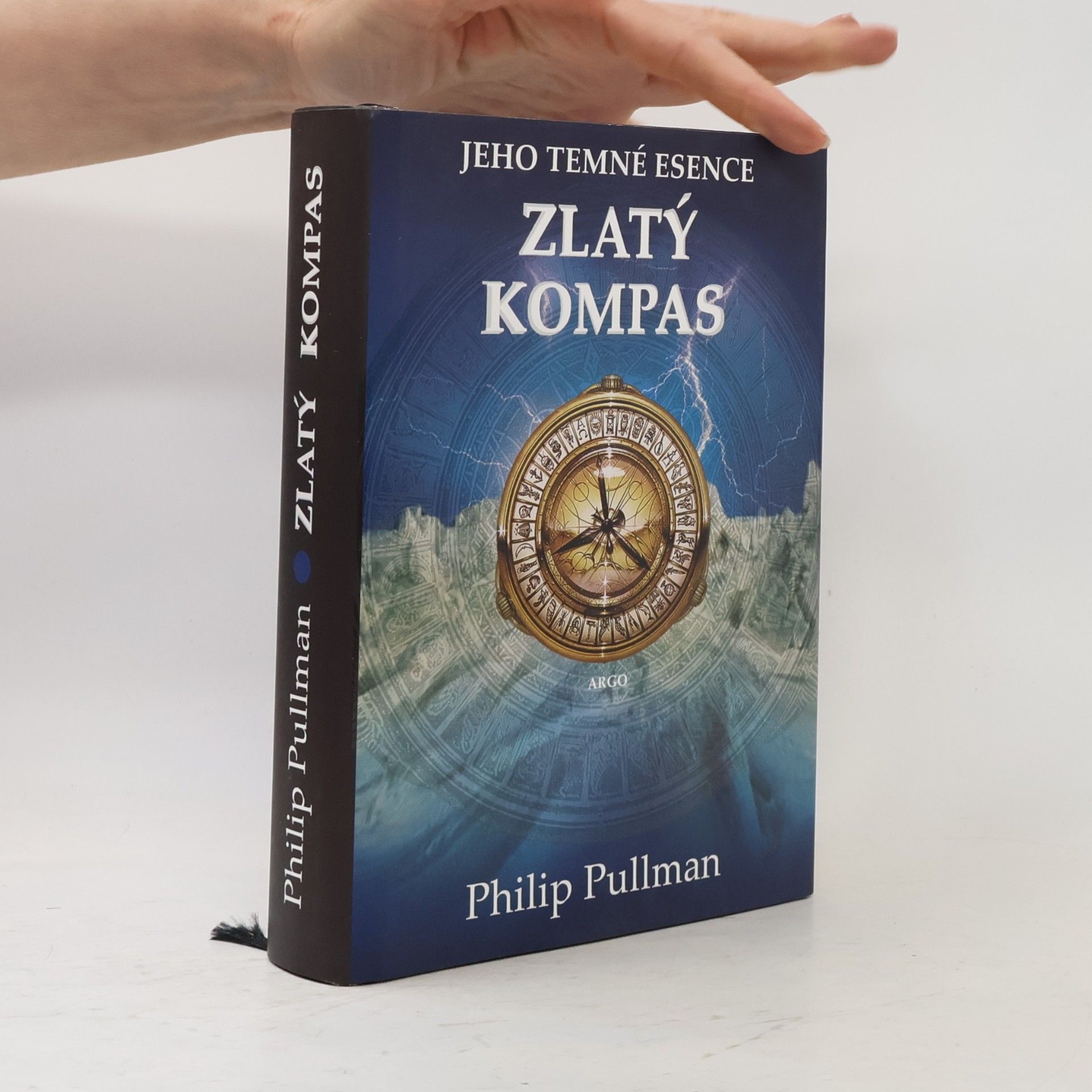 Philip Pullman Jeho temné esence. Zlatý kompas