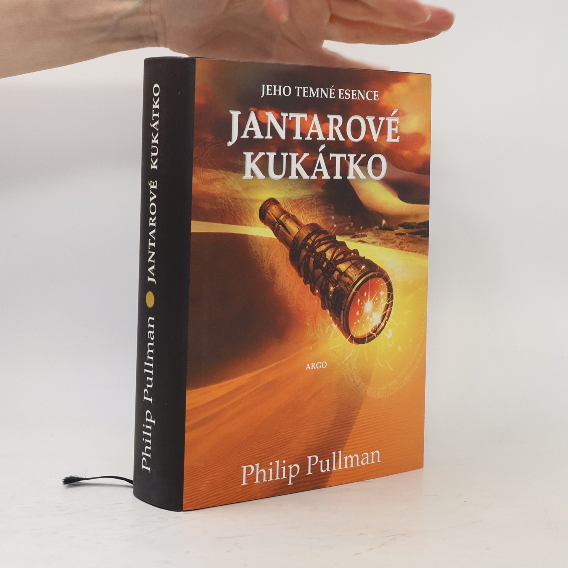 Philip Pullman Jantarové kukátko