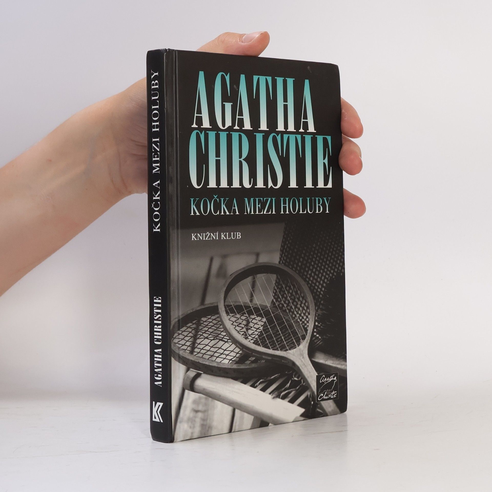 Agatha Christie Kočka mezi holuby