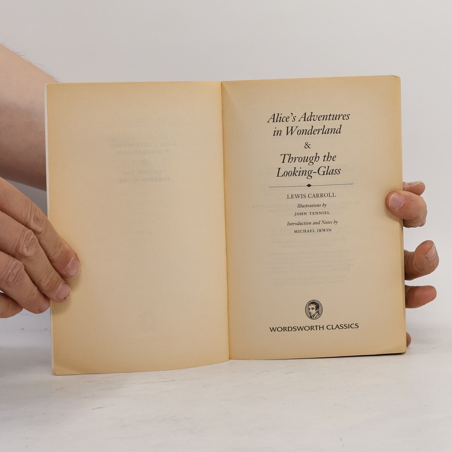 Lewis Carroll Alice's Adventures in Wonderland & Through the Looking Glass