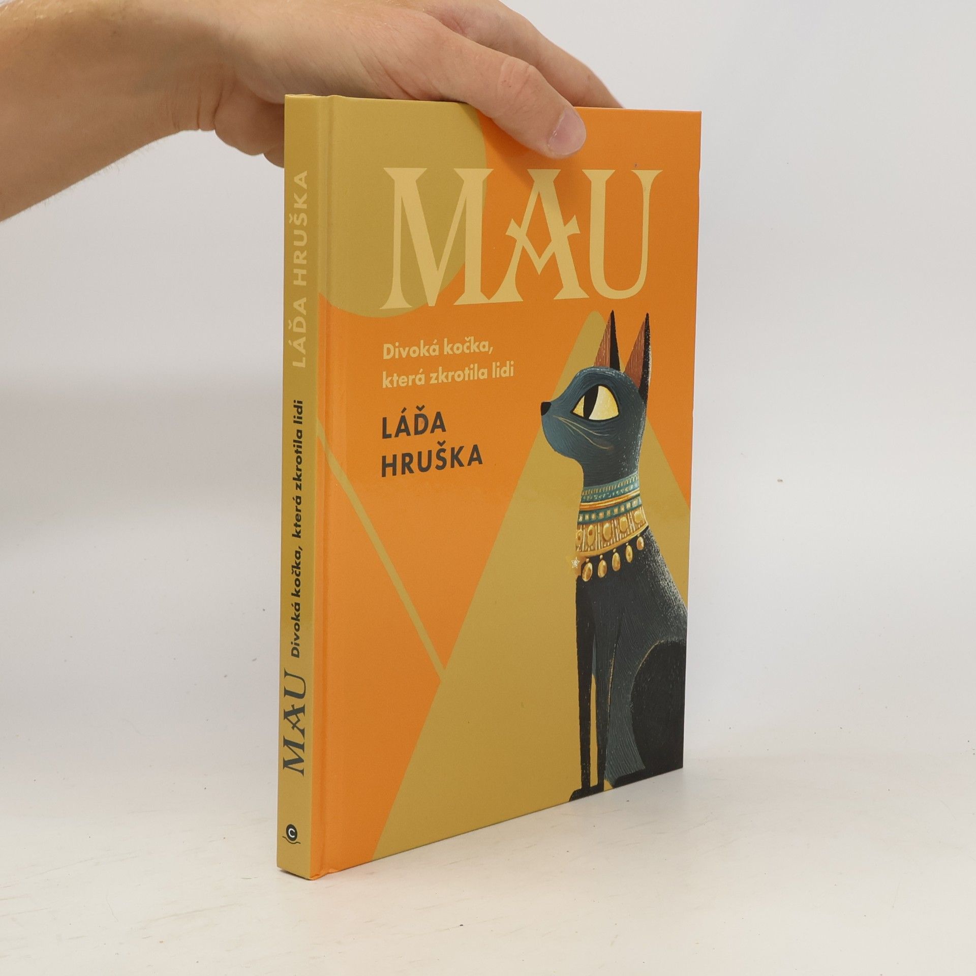 Mau: Divoká kočka, která zkrotila lidi