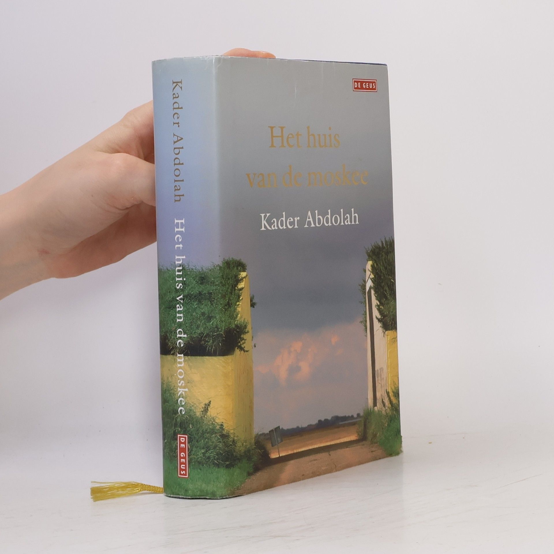Kader Abdolah Het huis van de moskee