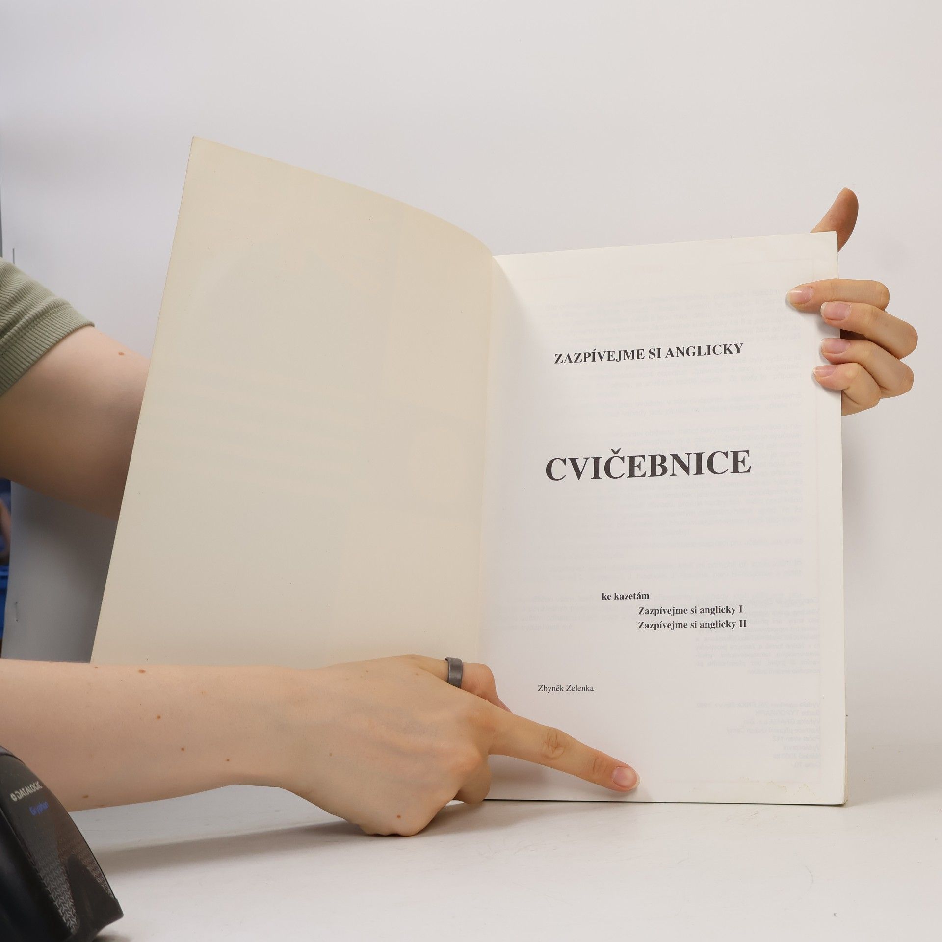 Various authors Zazpívejme si anglicky 1+2. Cvičebnice