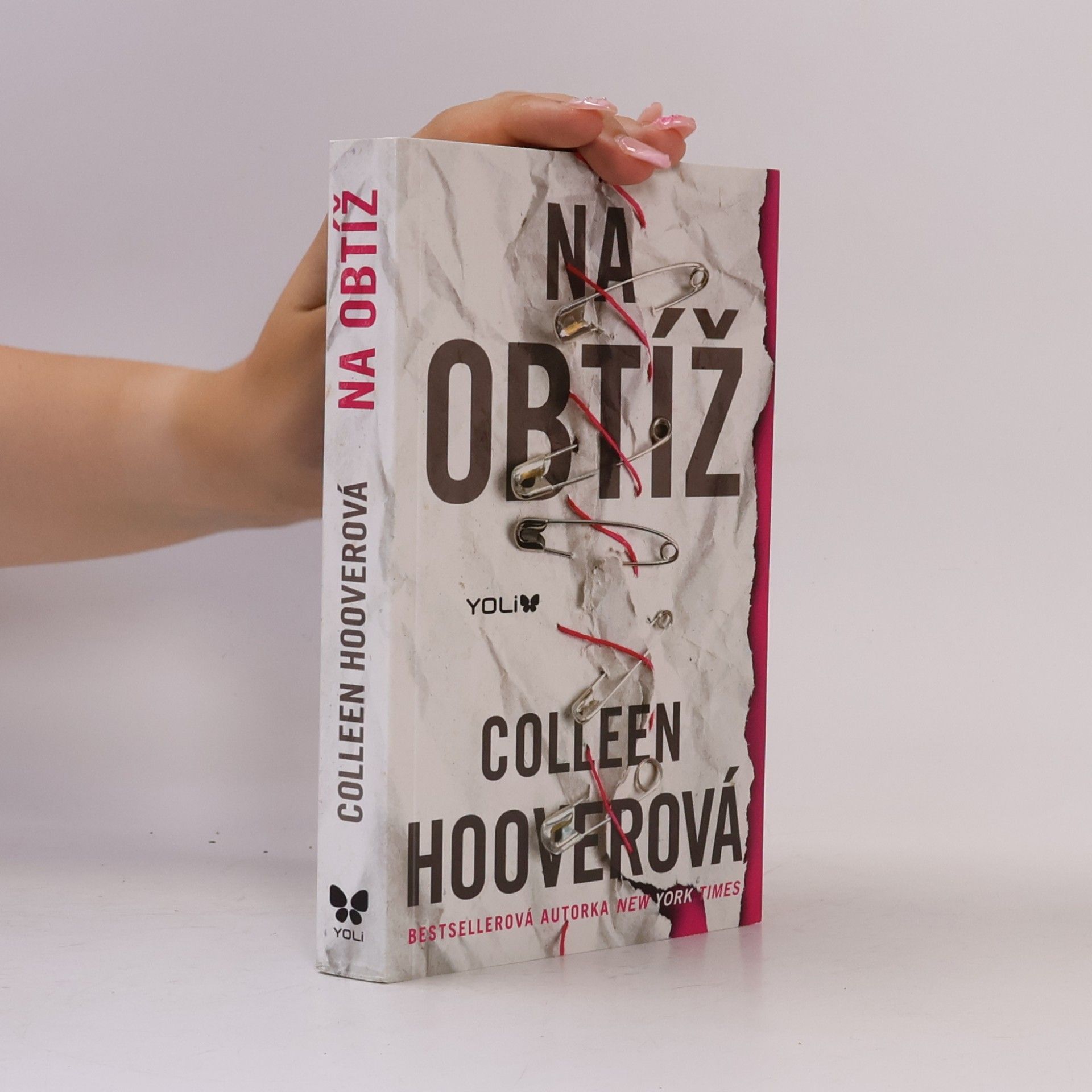 Colleen Hoover Na obtíž