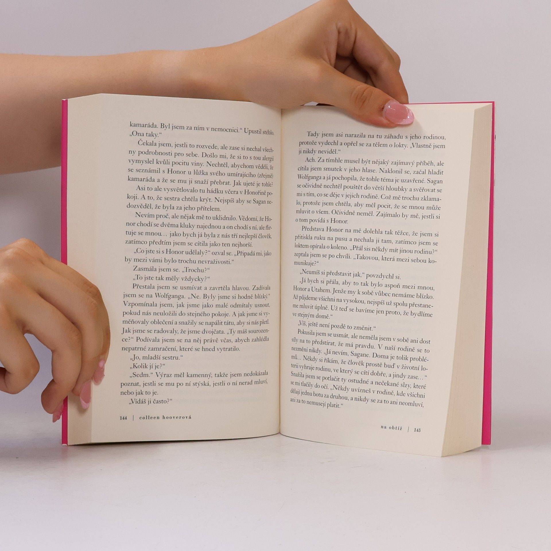 Colleen Hoover Na obtíž