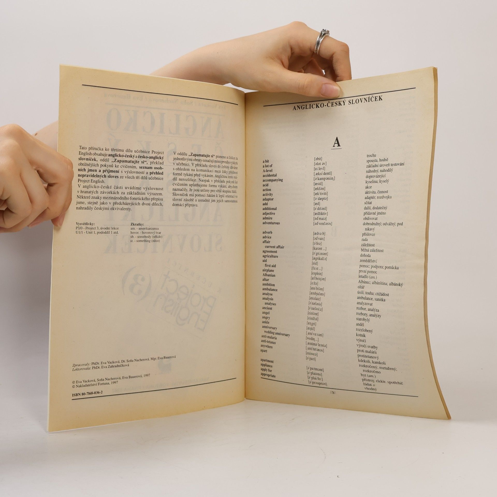 Eva Vacková Anglicko-český a česko-anglický slovníček k učebnici Project English 3