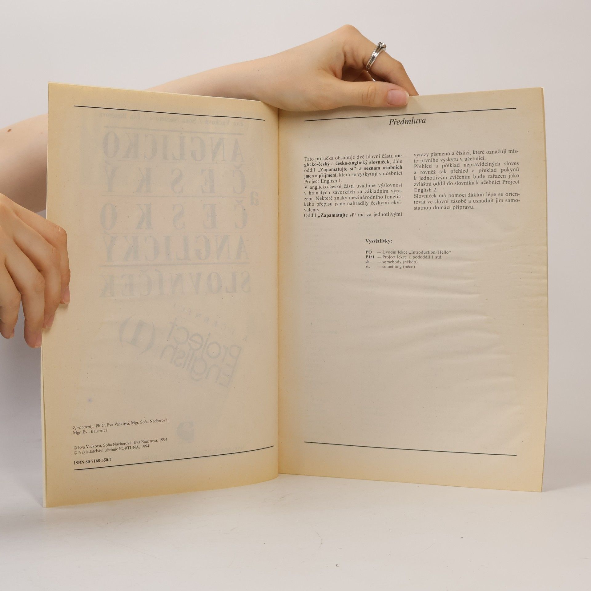 Eva Vacková Anglicko-český a česko-anglický slovníček k učebnici Project English 1