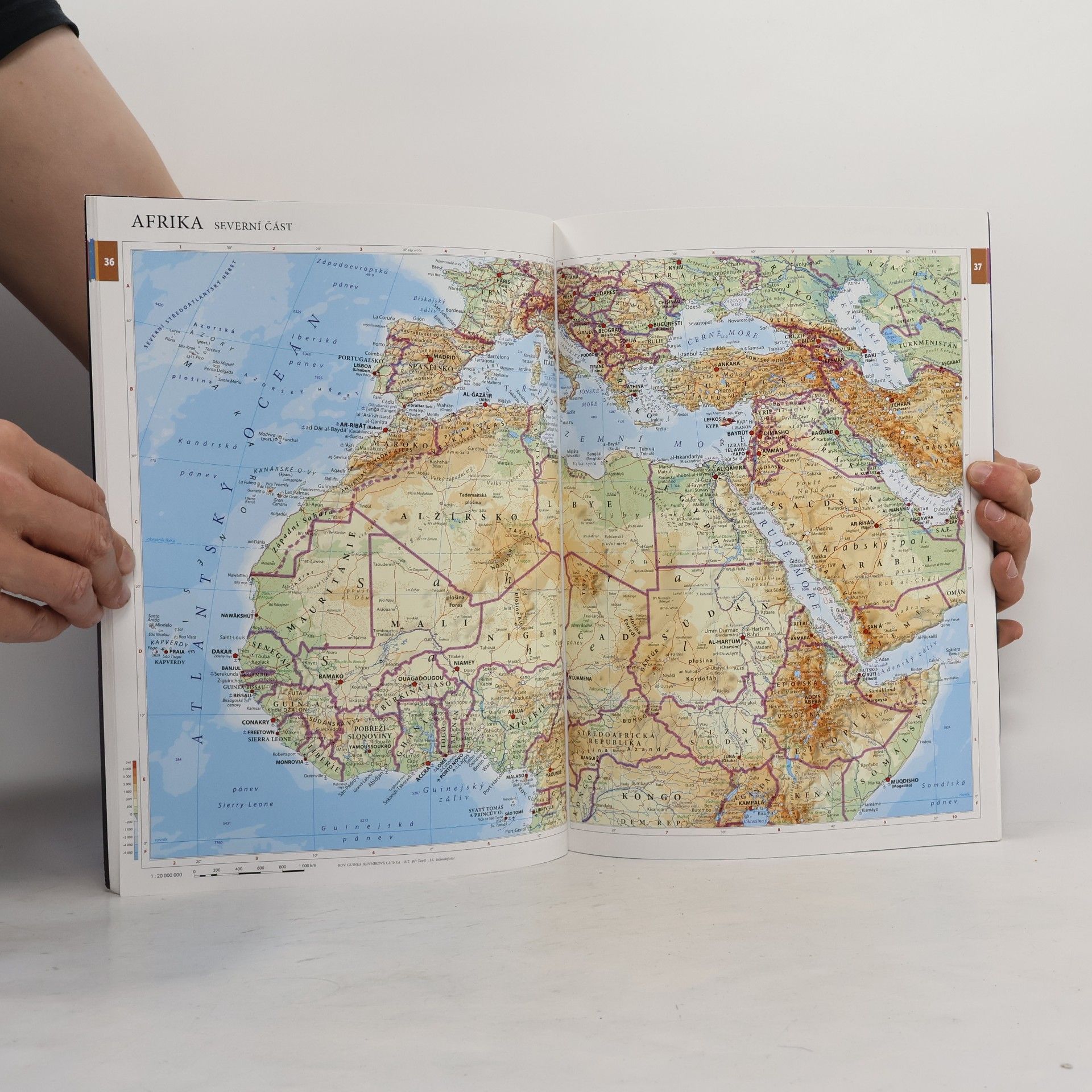 Collectif d'auteurs Atlas světa pro každého