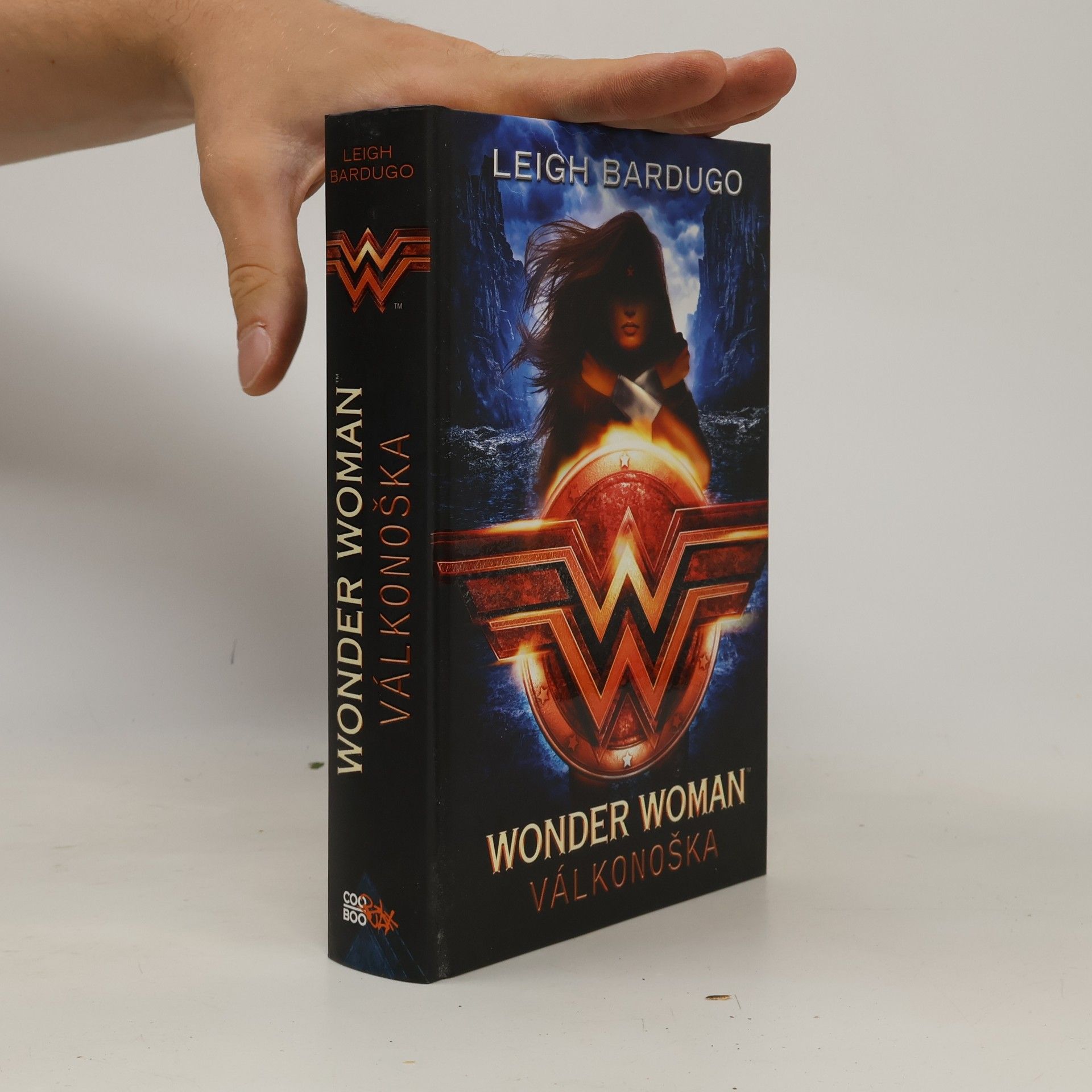 Leigh Bardugo Wonder Woman. Válkonoška