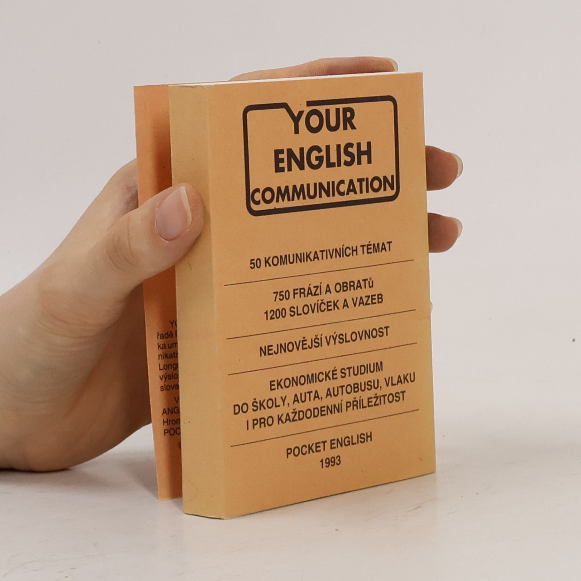 AA.VV. Your English Communication