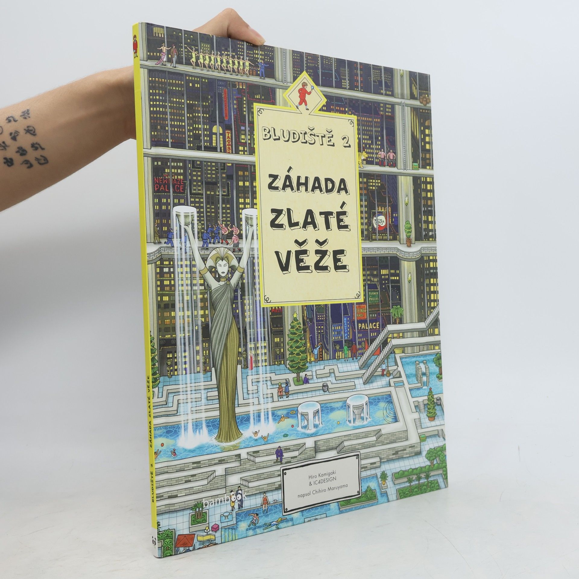 Chihiro Maruyama Bludiště 2. Záhada Zlaté věže