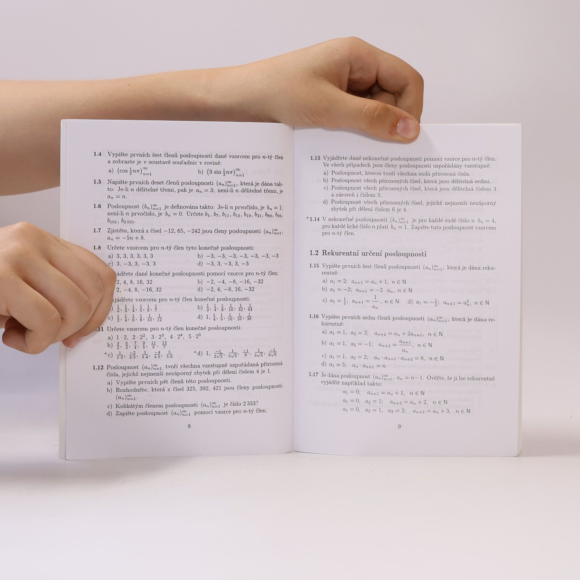 Oldřich Odvárko Sbírka úloh z matematiky pro gymnázia. Posloupnosti a řady