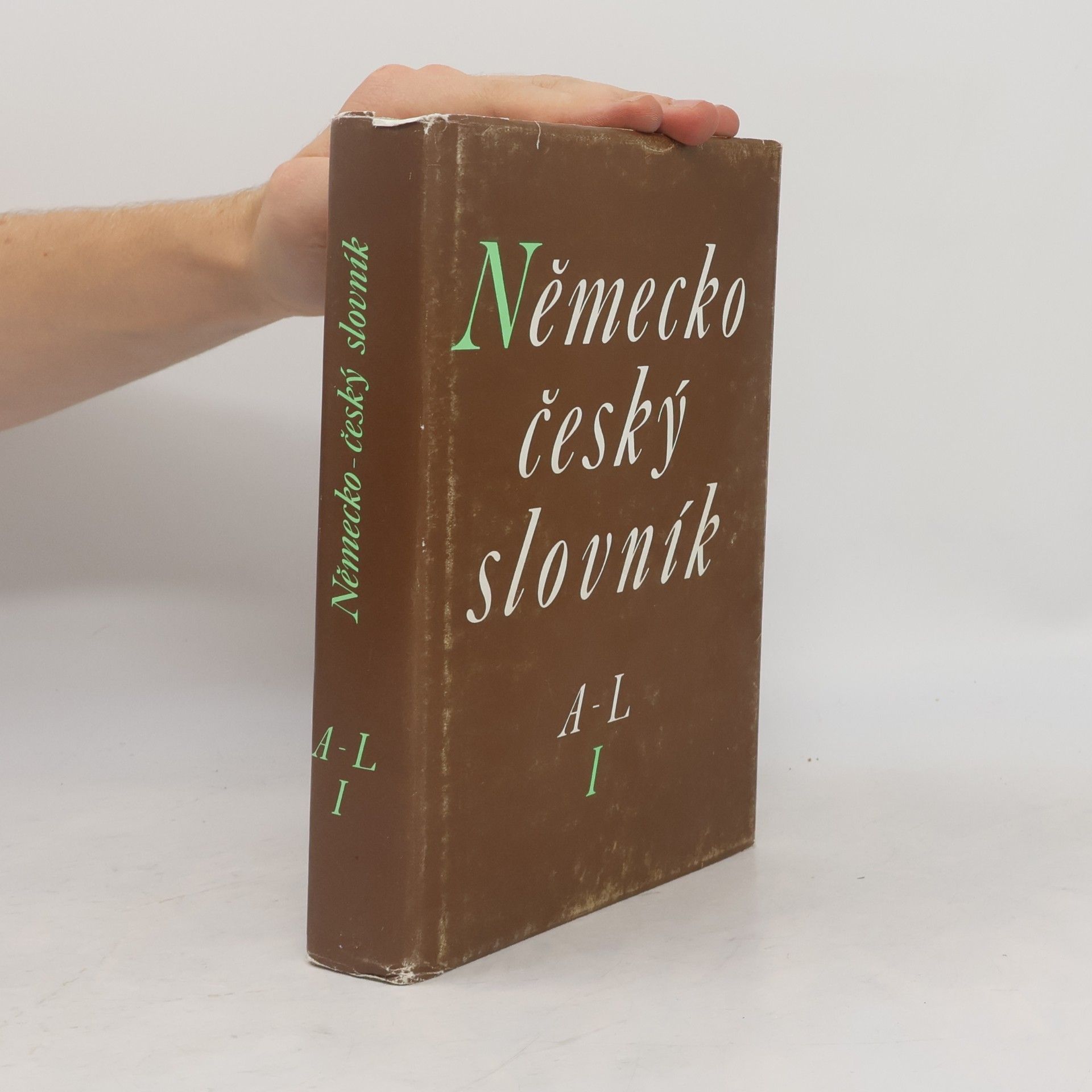 Hugo Siebenschein Německo-český slovník. A-L. 1. díl