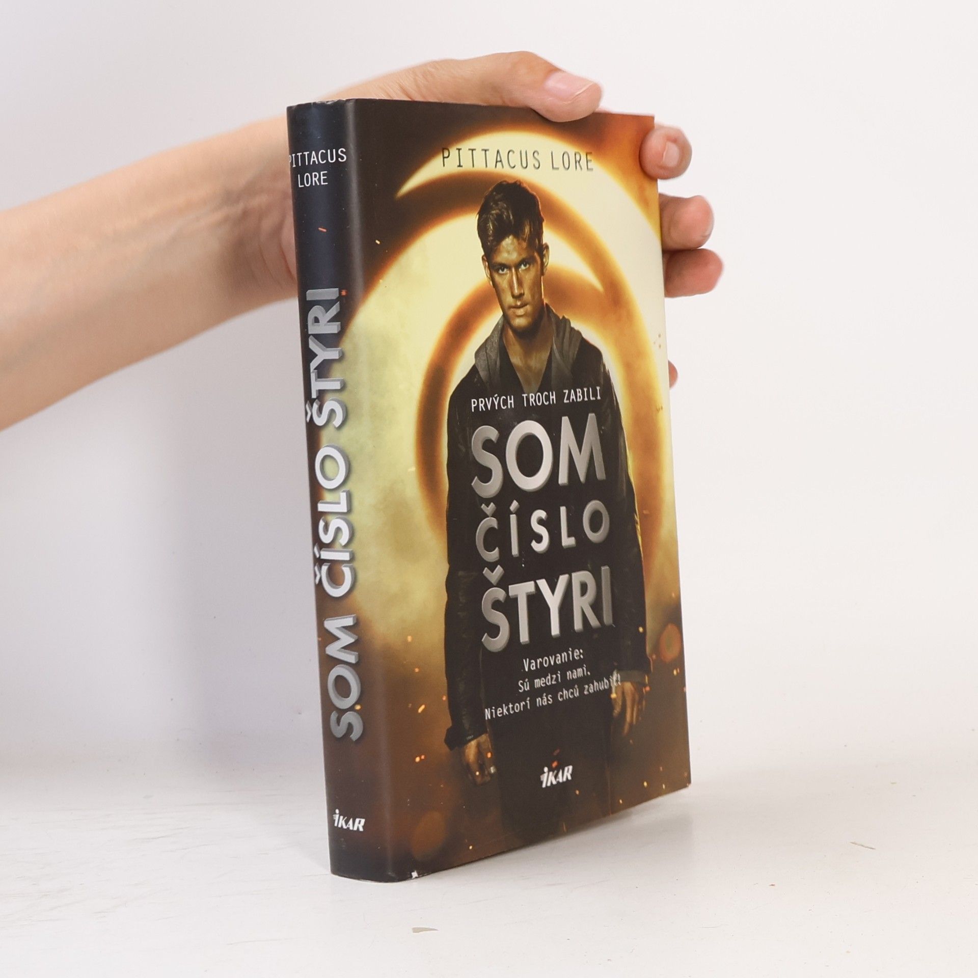 Pittacus Lore Som číslo štyri