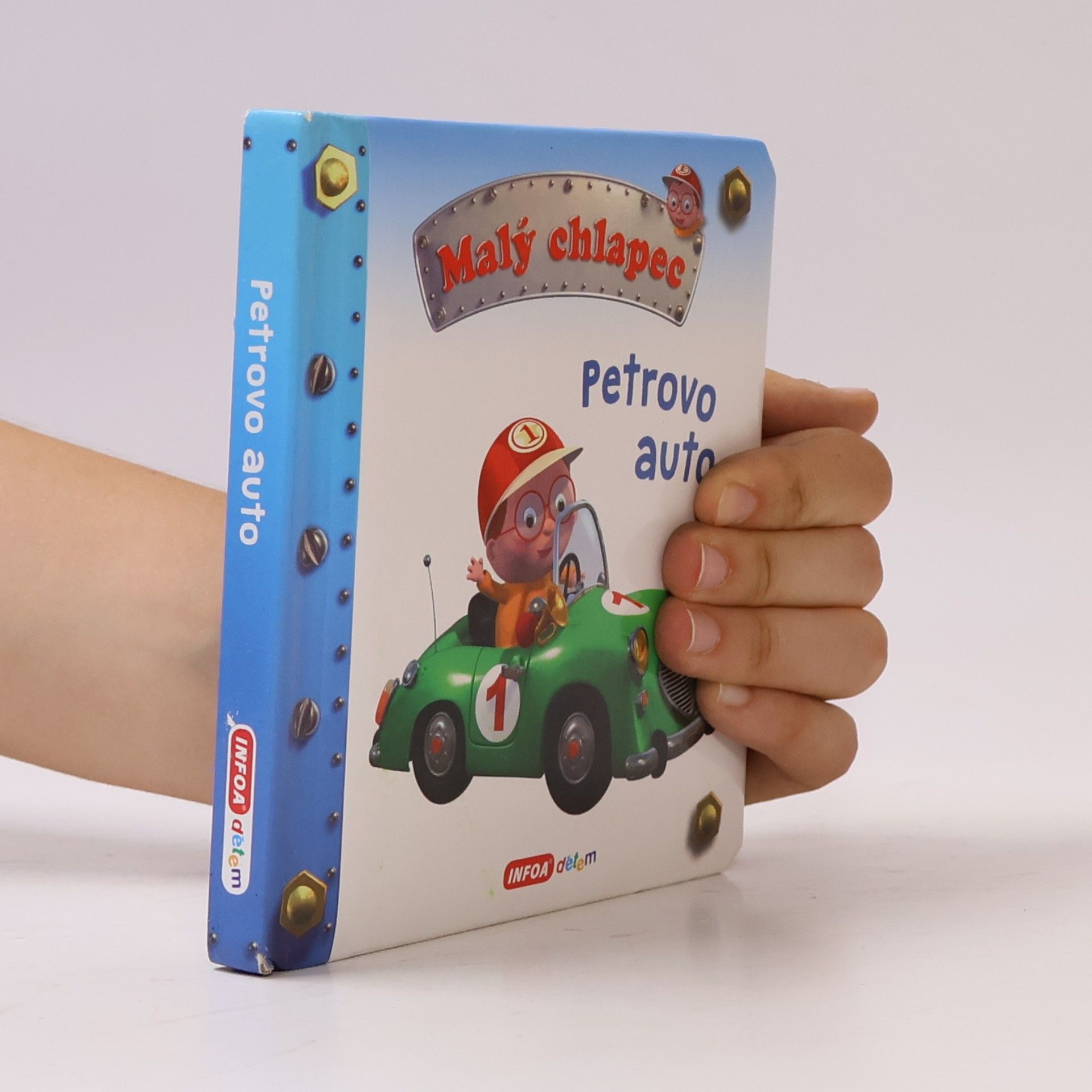 Emilie Beaumont Malý chlapec - Petrovo auto