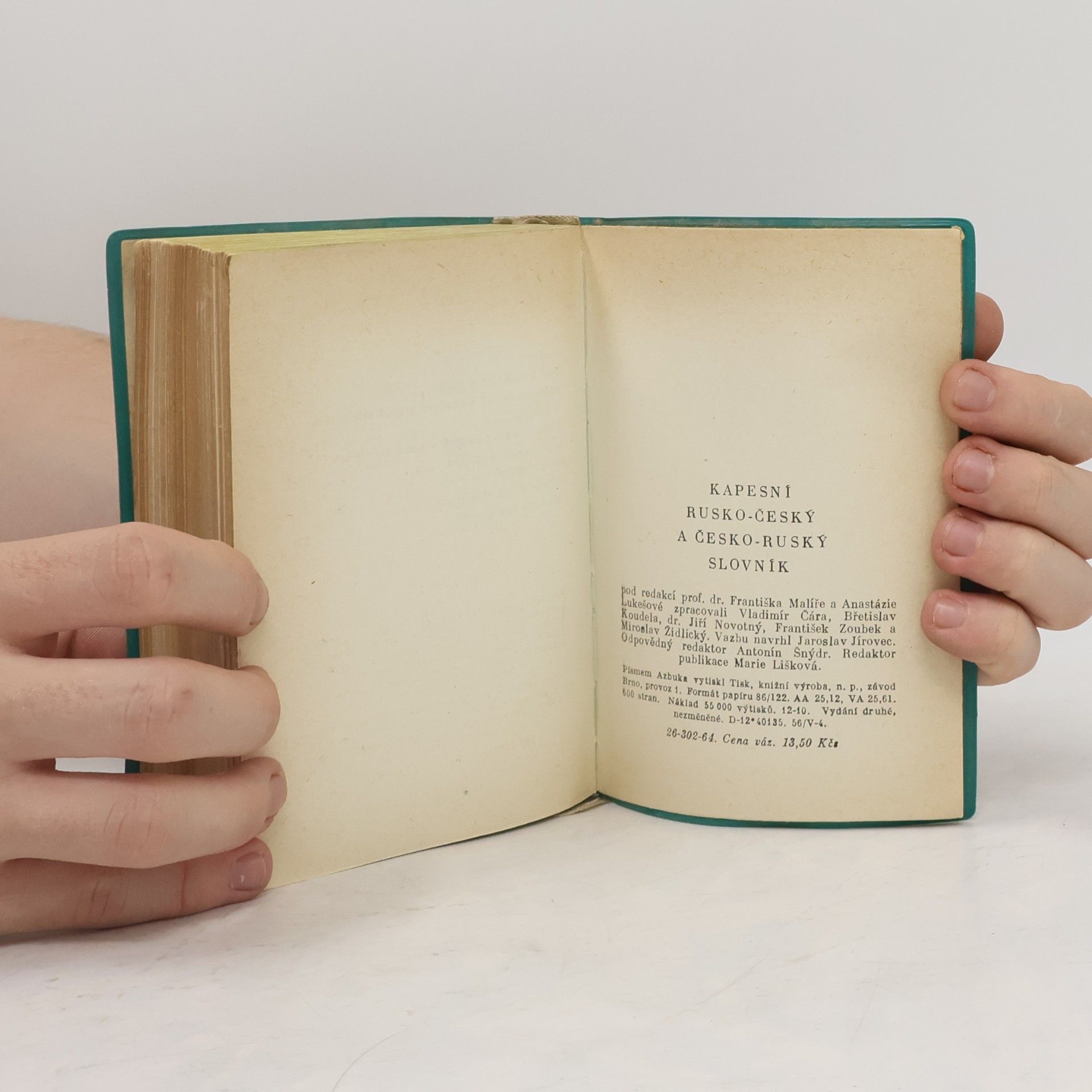 Various authors Kapesní rusko-český a česko-ruský slovník