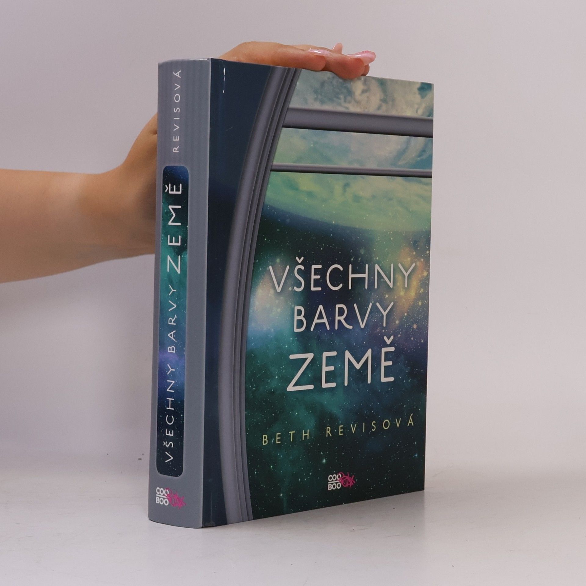 Beth Revis Všechny barvy země