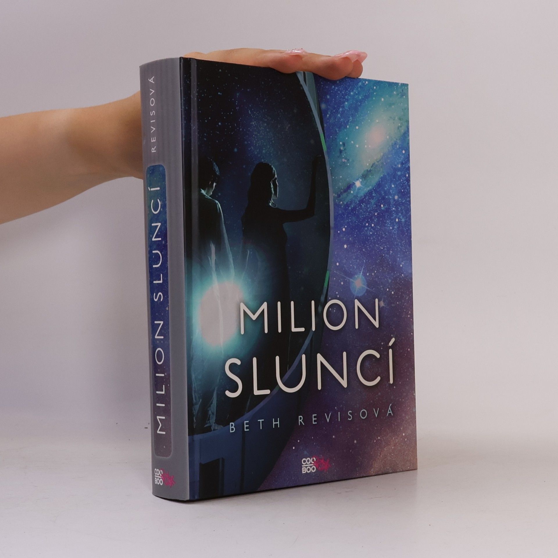 Beth Revis Milion sluncí. 2. díl