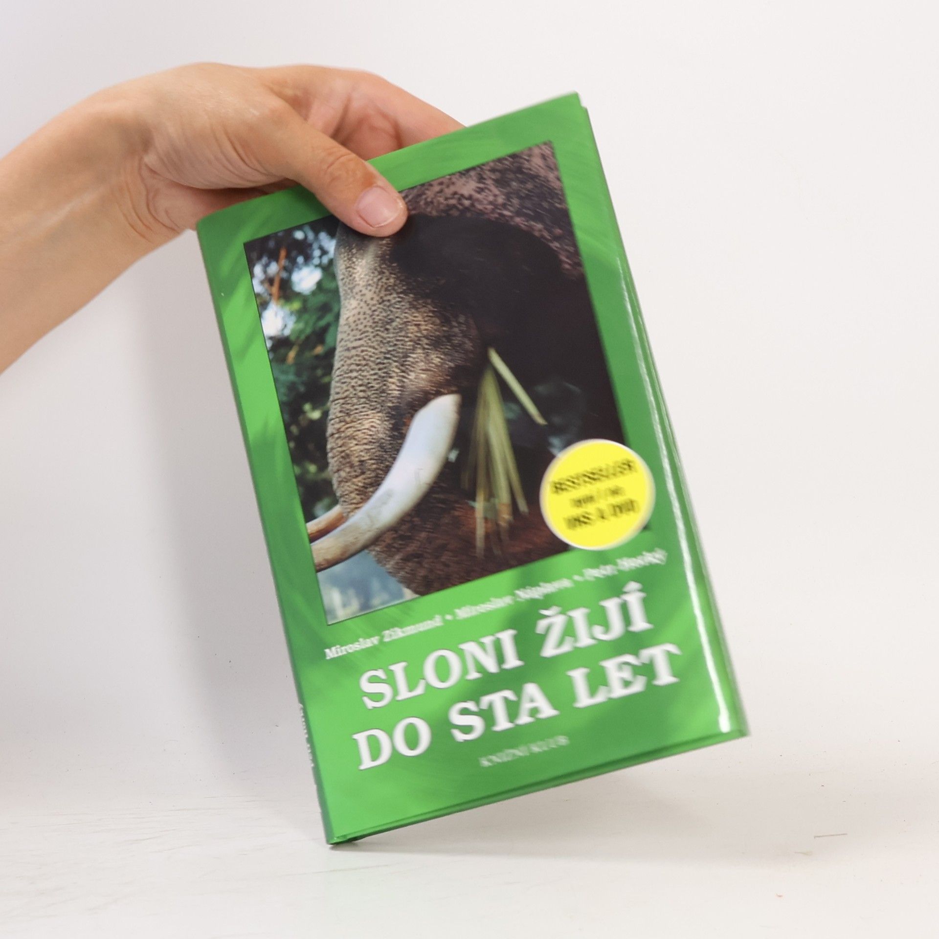 Petr Horký Sloni žijí do sta let