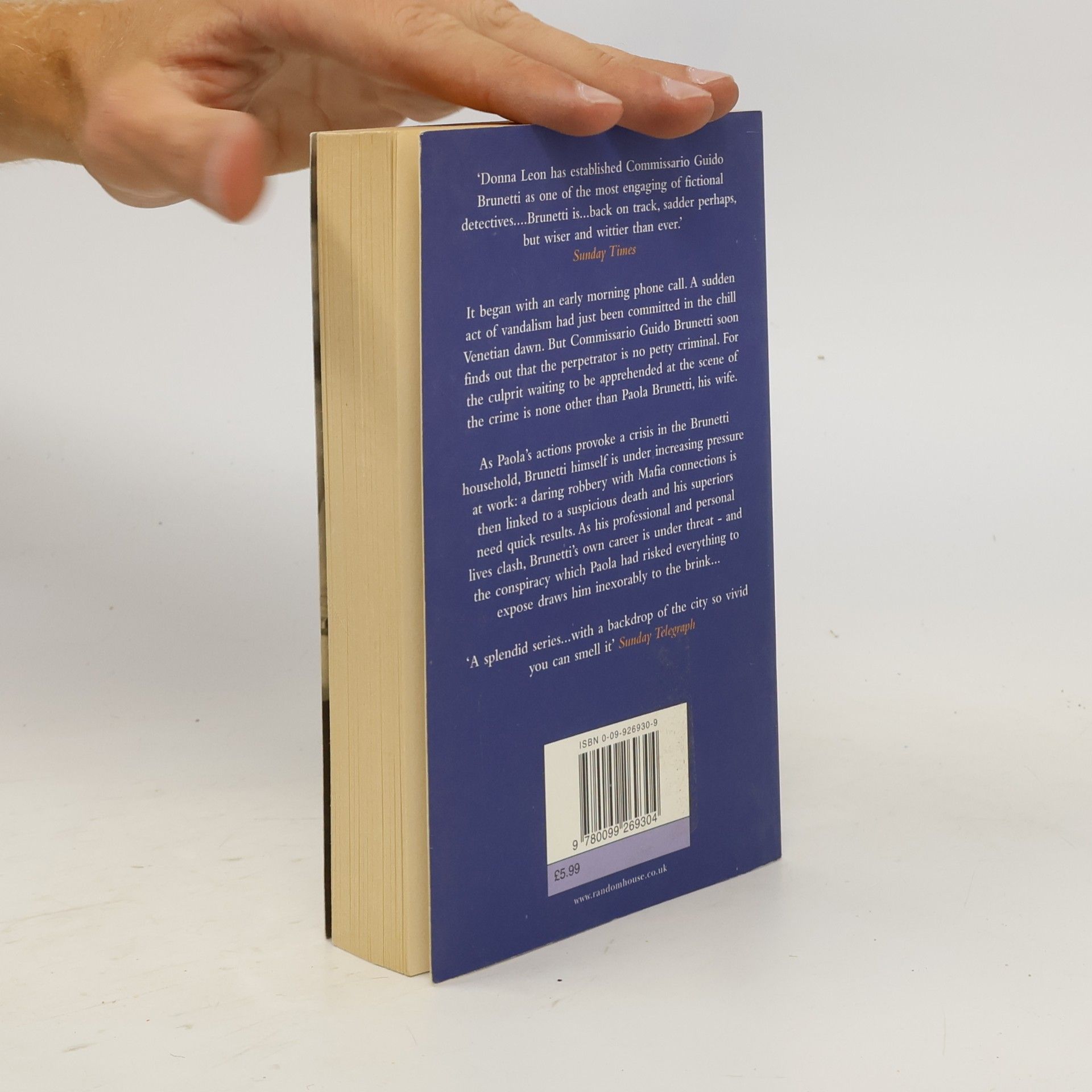Donna Leon Fatal Remedies