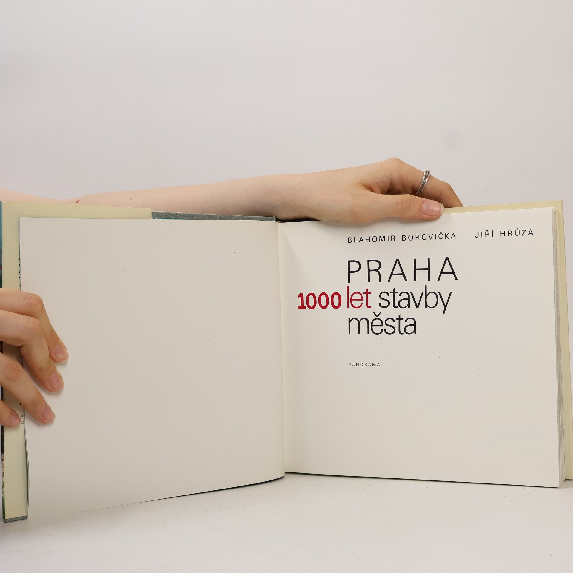 Jiří Hrůza Praha. 1000 let stavby města