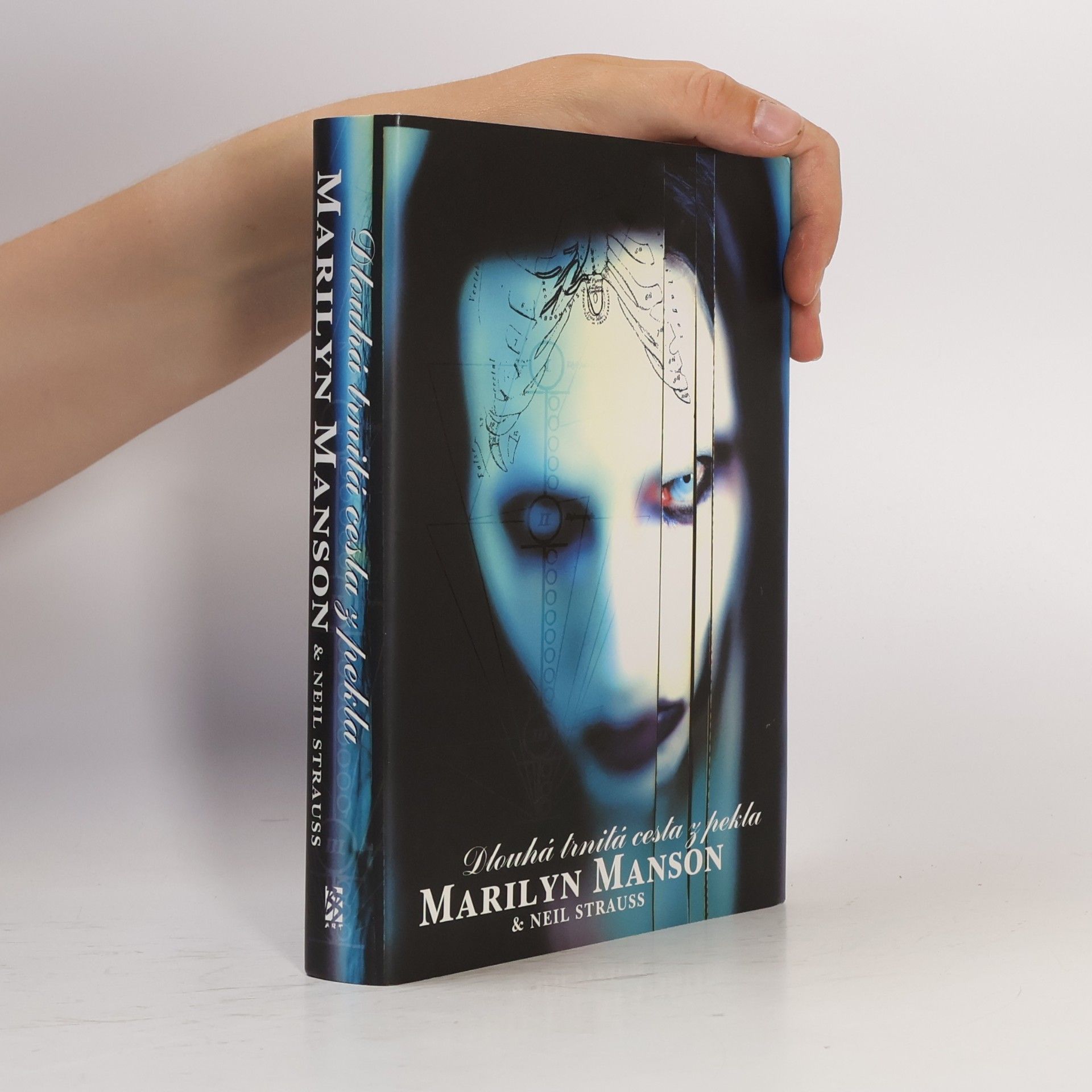 Marilyn Manson Dlouhá trnitá cesta z pekla