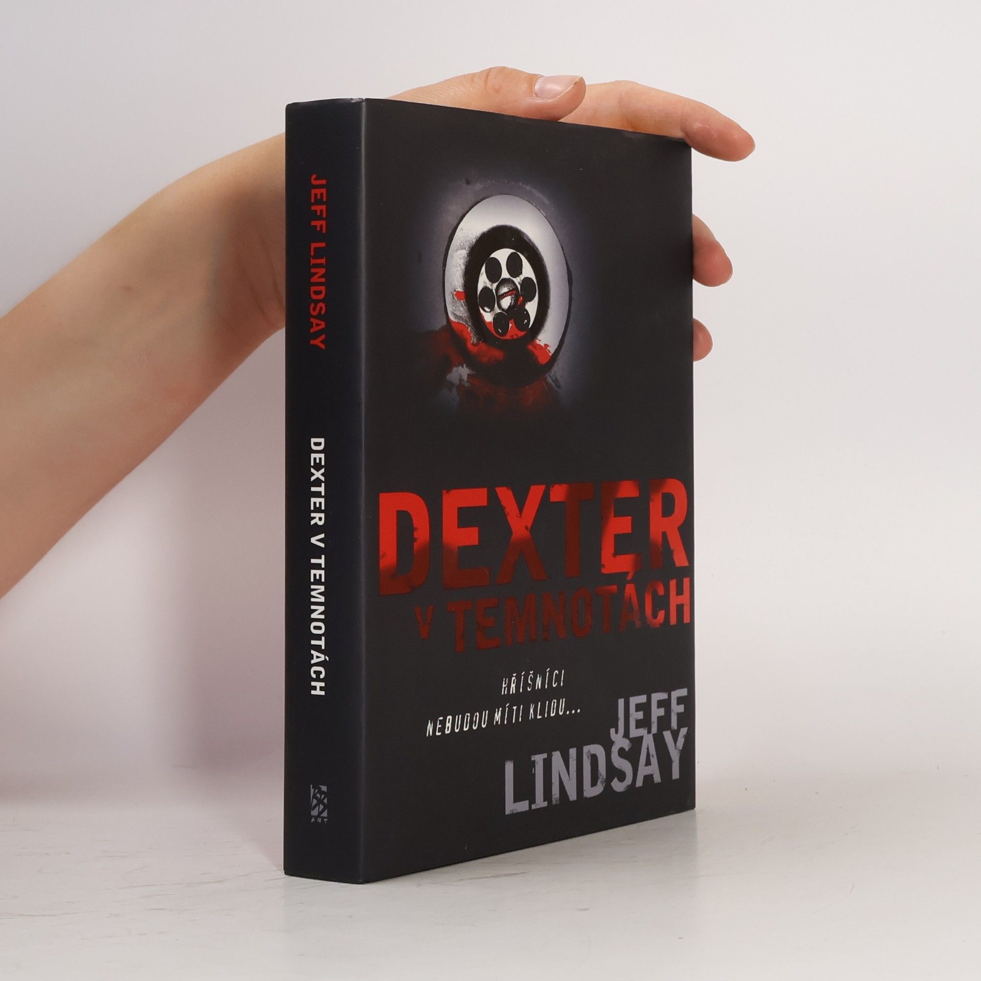 Jeff Lindsay Dexter v temnotách
