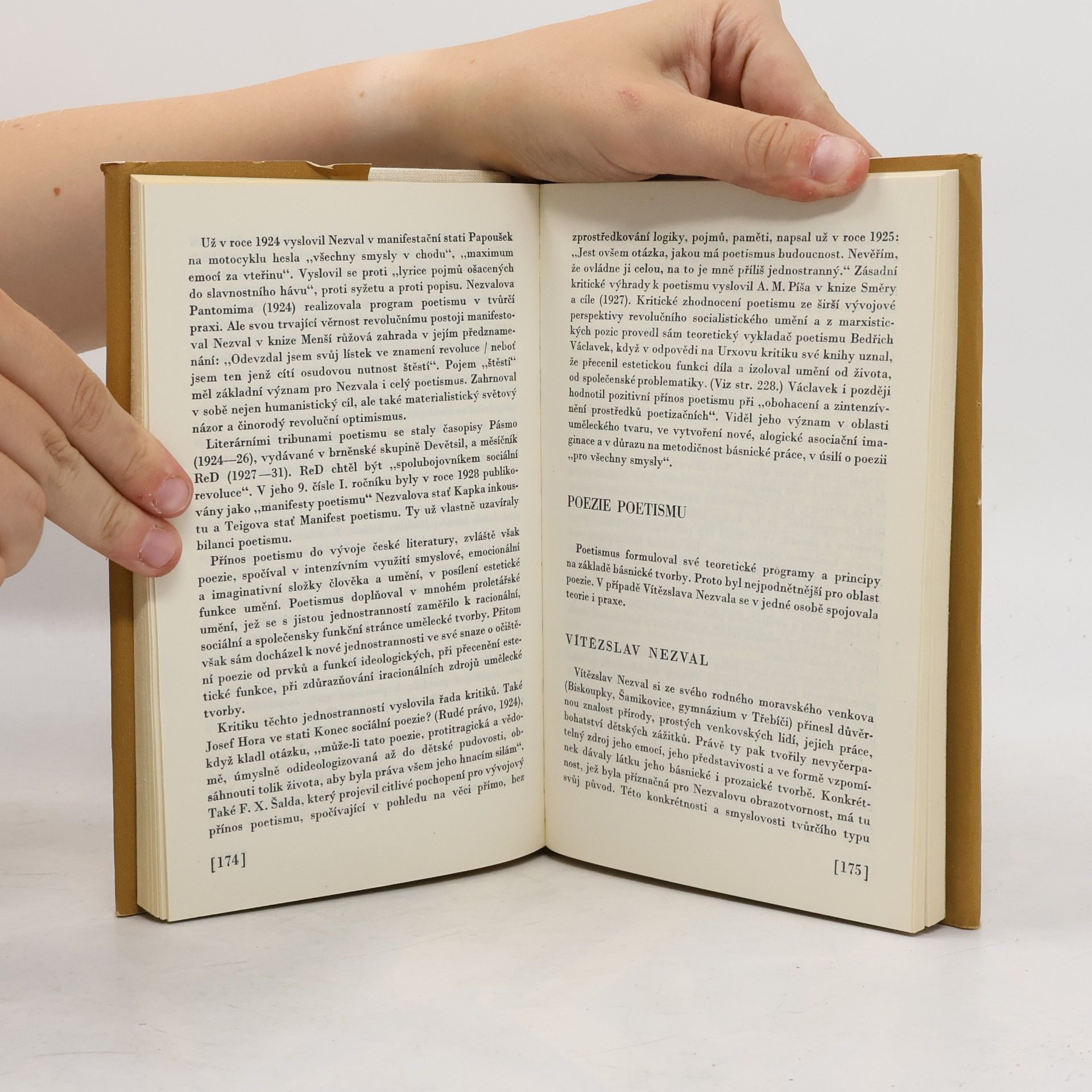 František Buriánek Česká literatura první poloviny XX. století