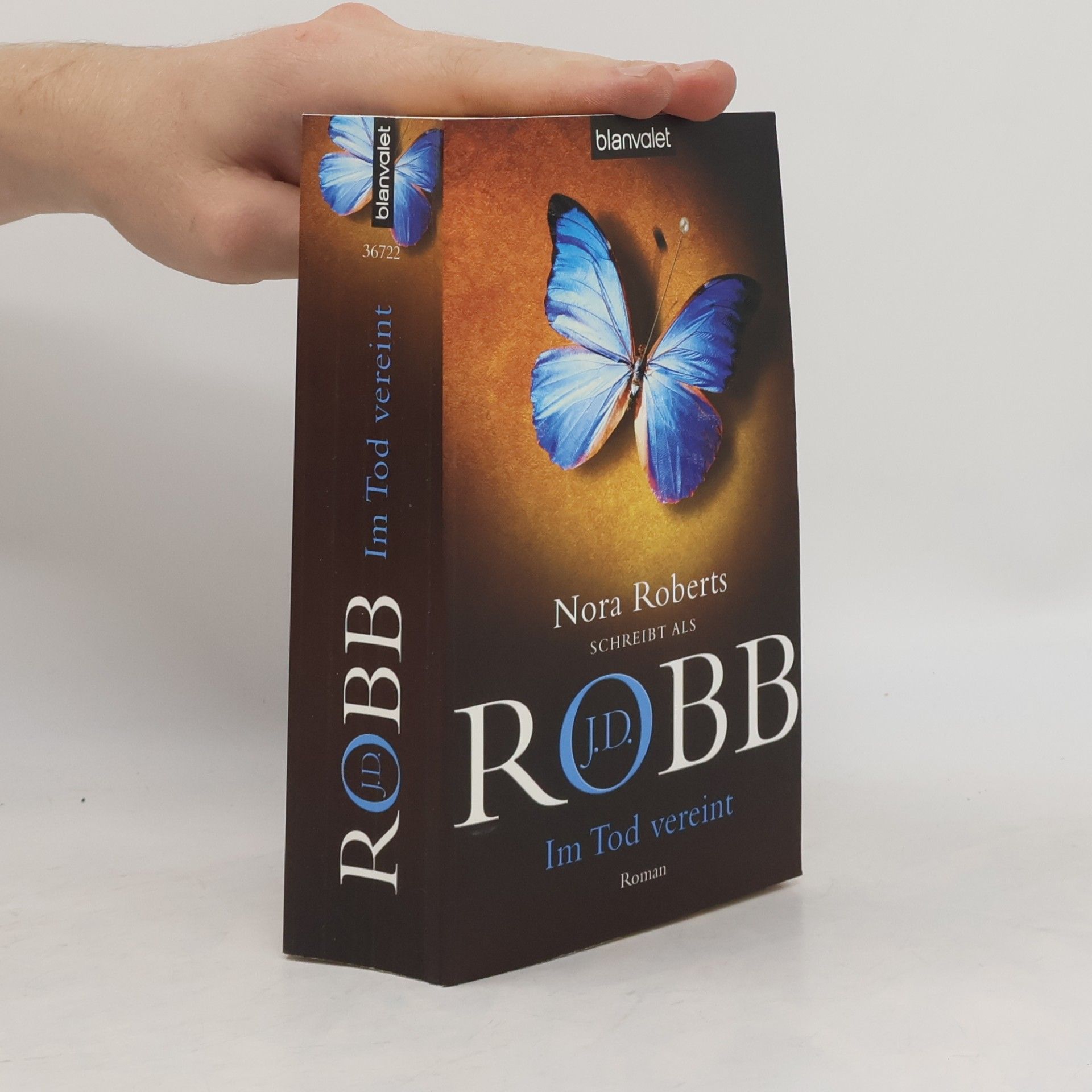 Nora Roberts Im Tod vereint